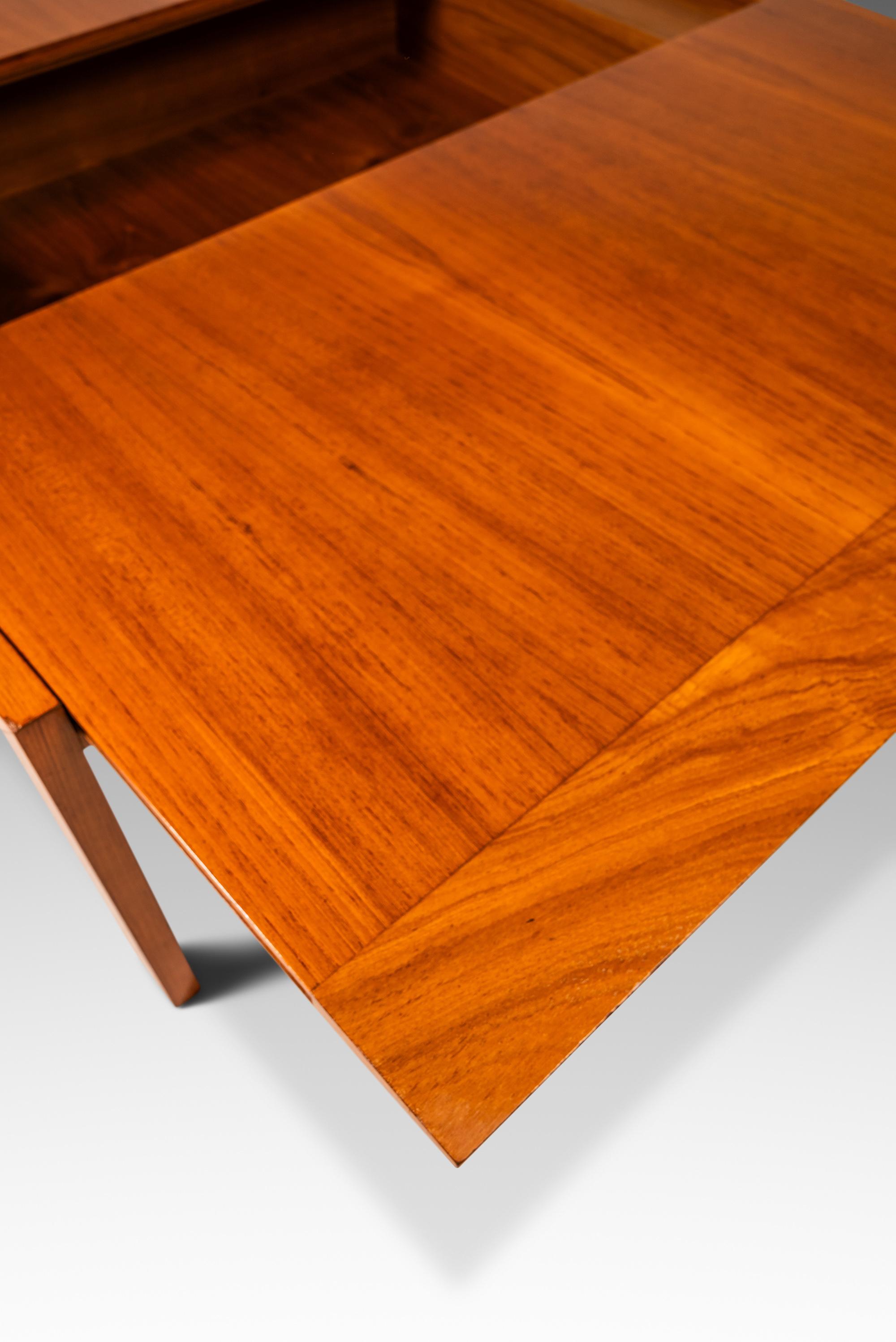Coffee Table, Expanding Table Top, Stroage Space After Johannes Andersen, 1970's For Sale 4