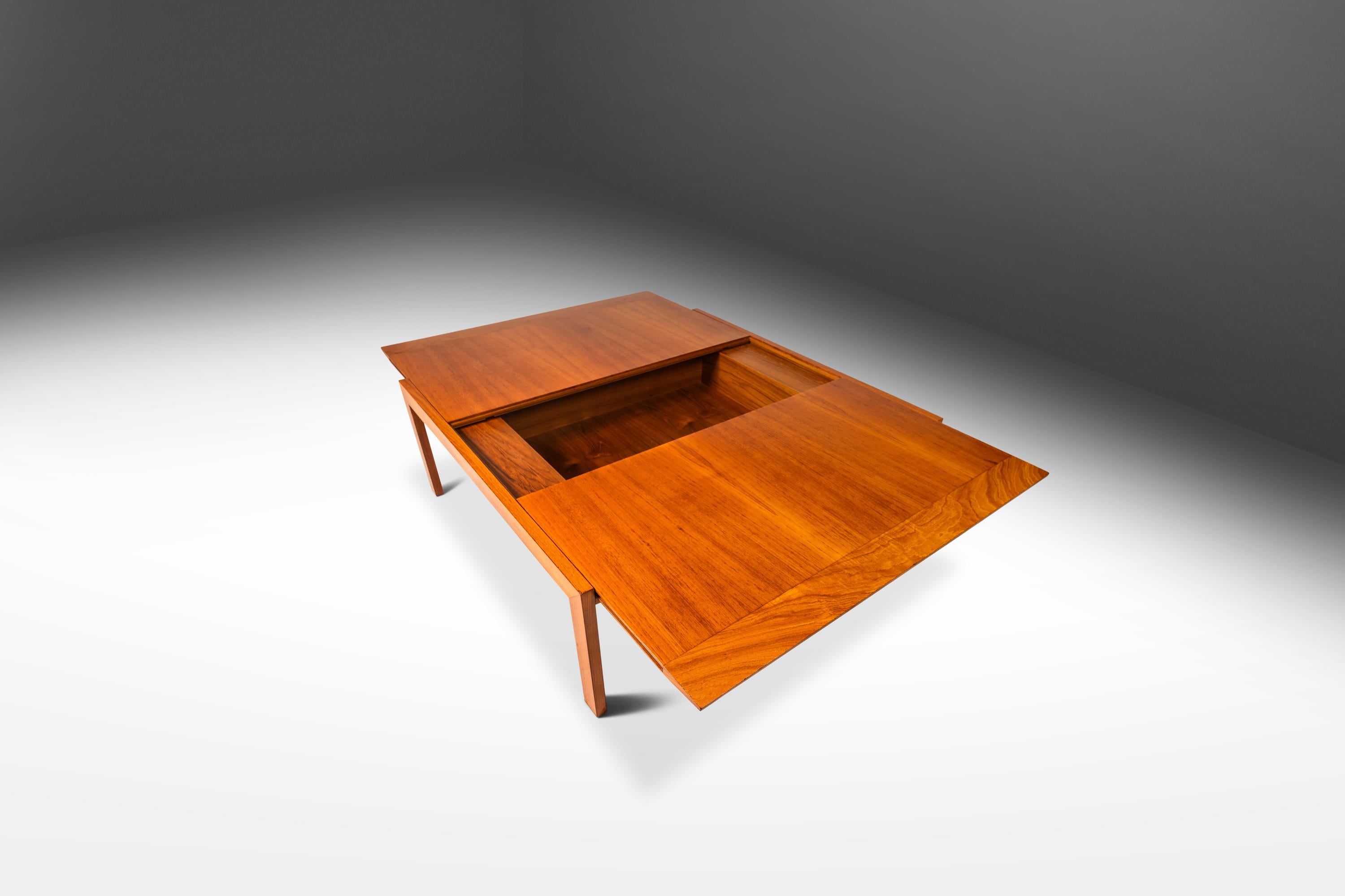 Danish Coffee Table, Expanding Table Top, Stroage Space After Johannes Andersen, 1970's For Sale