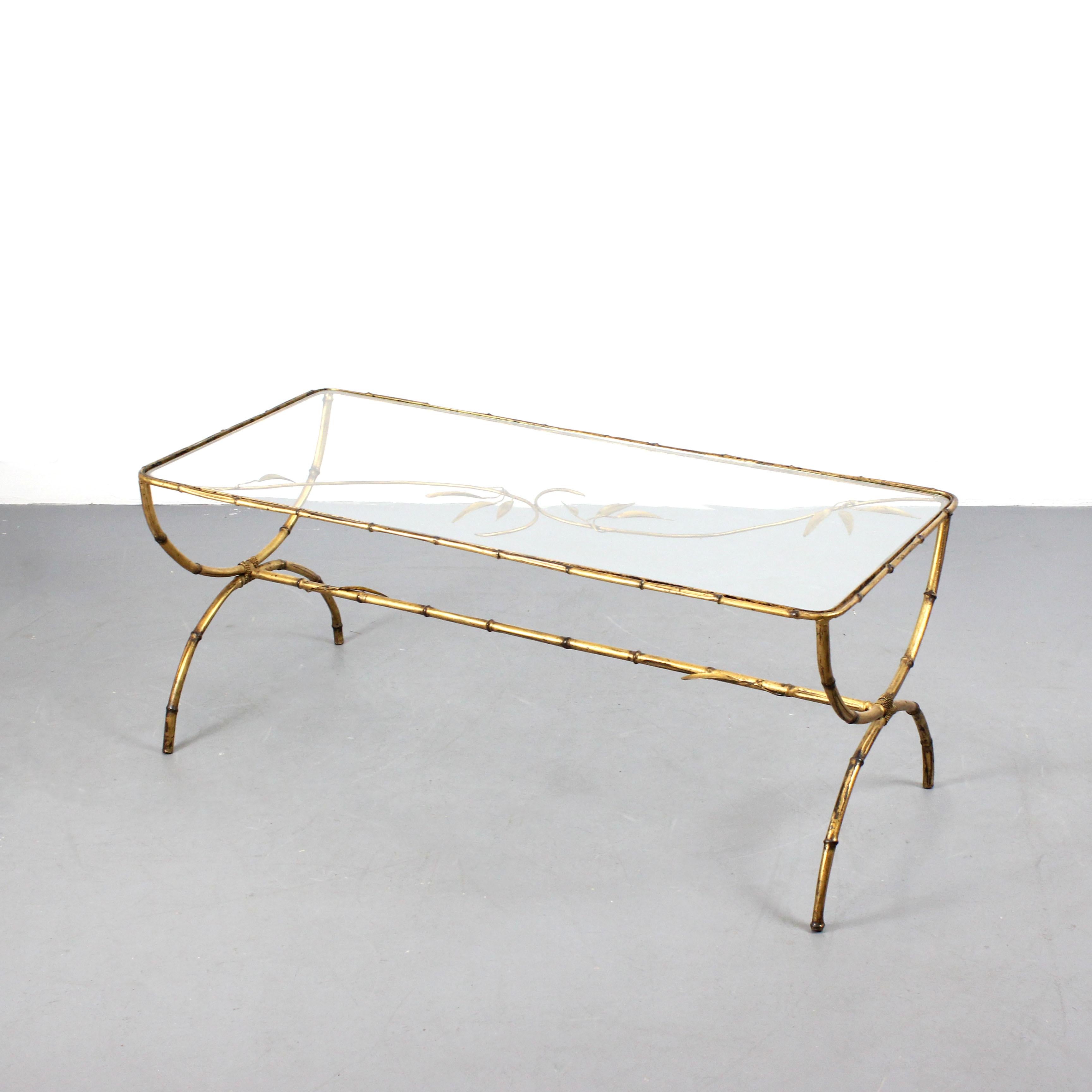 Coffee table with glass top and gilt metal frame in the shape of a bamboo leaf decoration - Atr. Maison Baguès - France - c. 1960