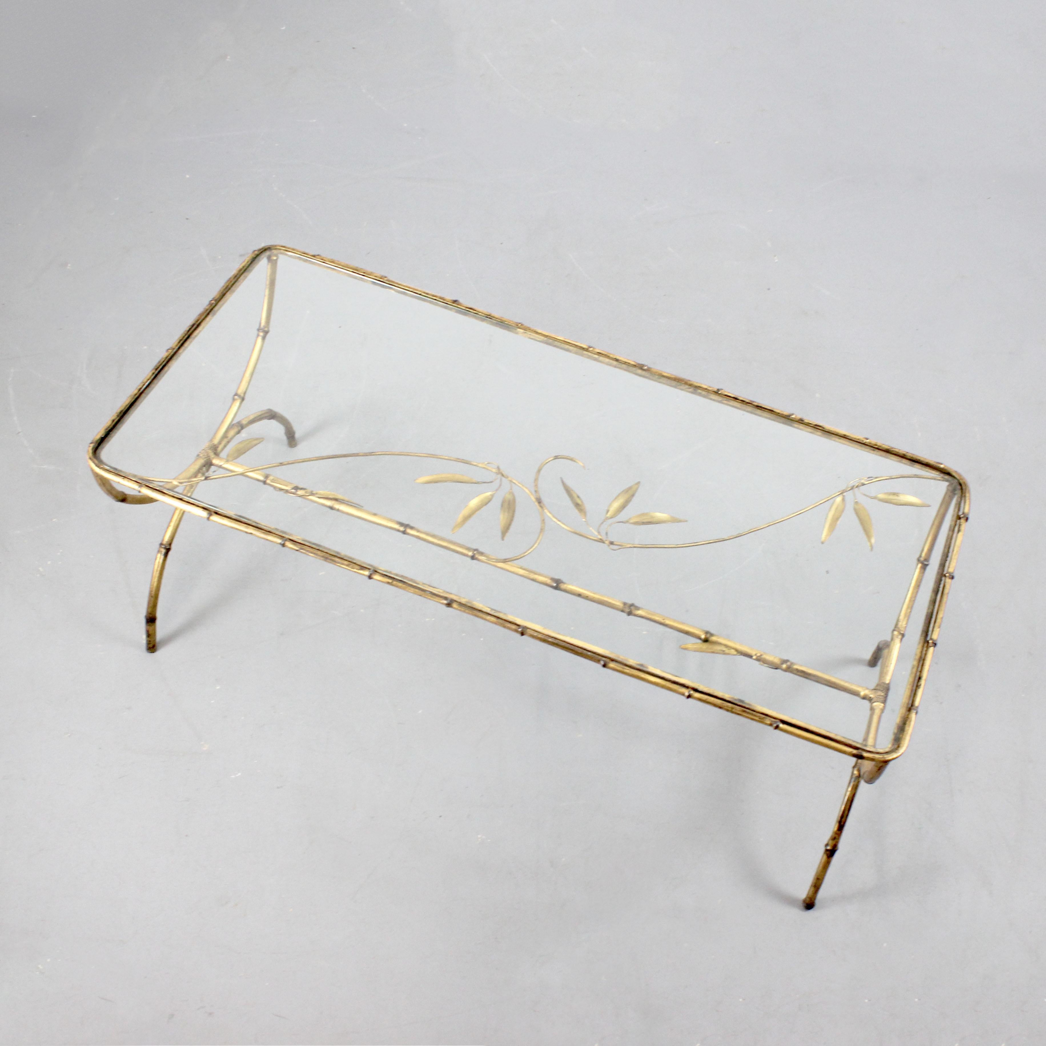 French Coffee table France - c. 1960 For Sale