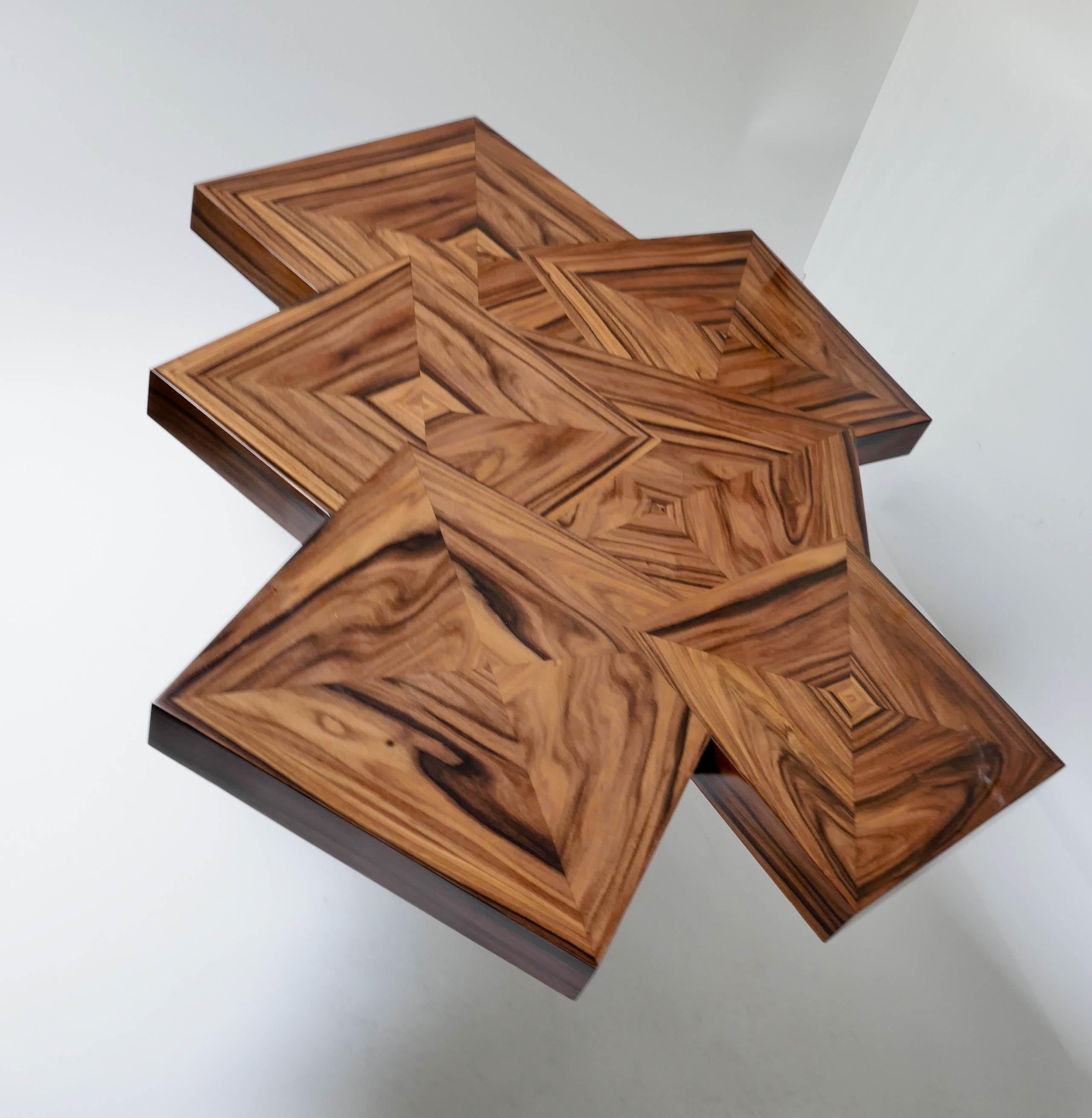 Couchtisch Fusion aus Santos-Holz mit Intarsien von Aymeric Lefort im Angebot 4