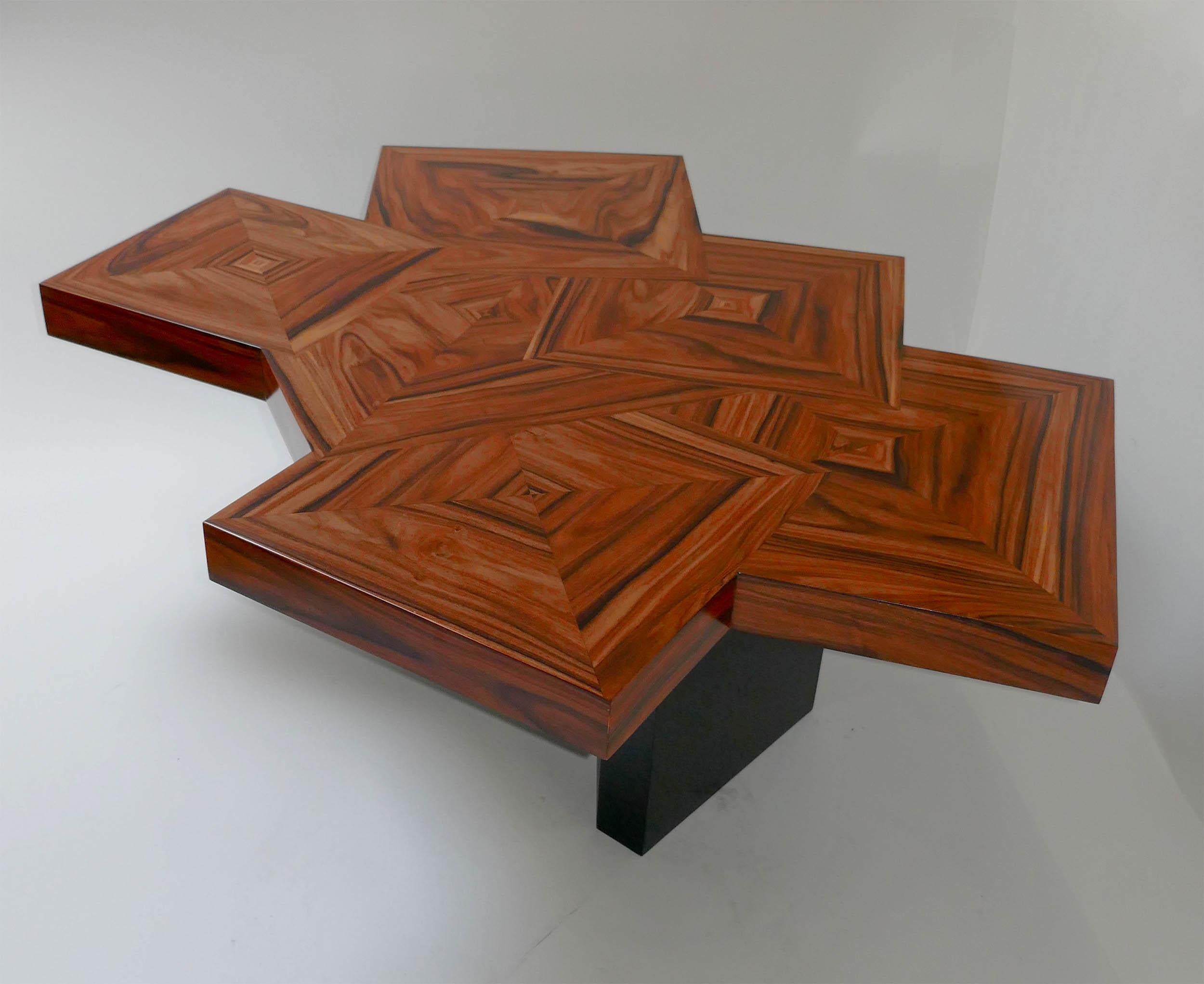 Table basse Fusion en marqueterie de bois de Santos par Aymeric Lefort Excellent état - En vente à SENLIS, OISE