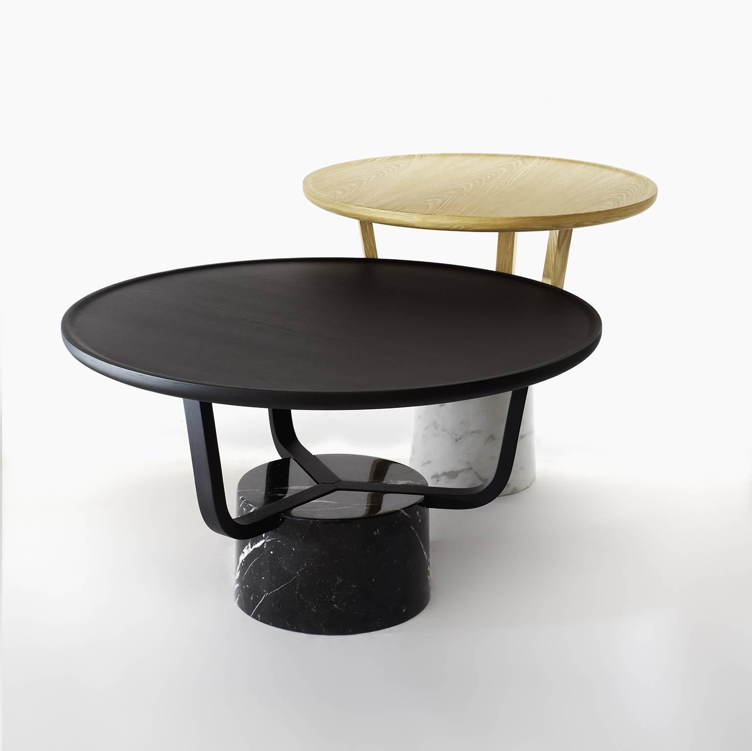 Tacheté Table basse grétel pour l'intérieur en chêne noir et marbre Marquina en vente