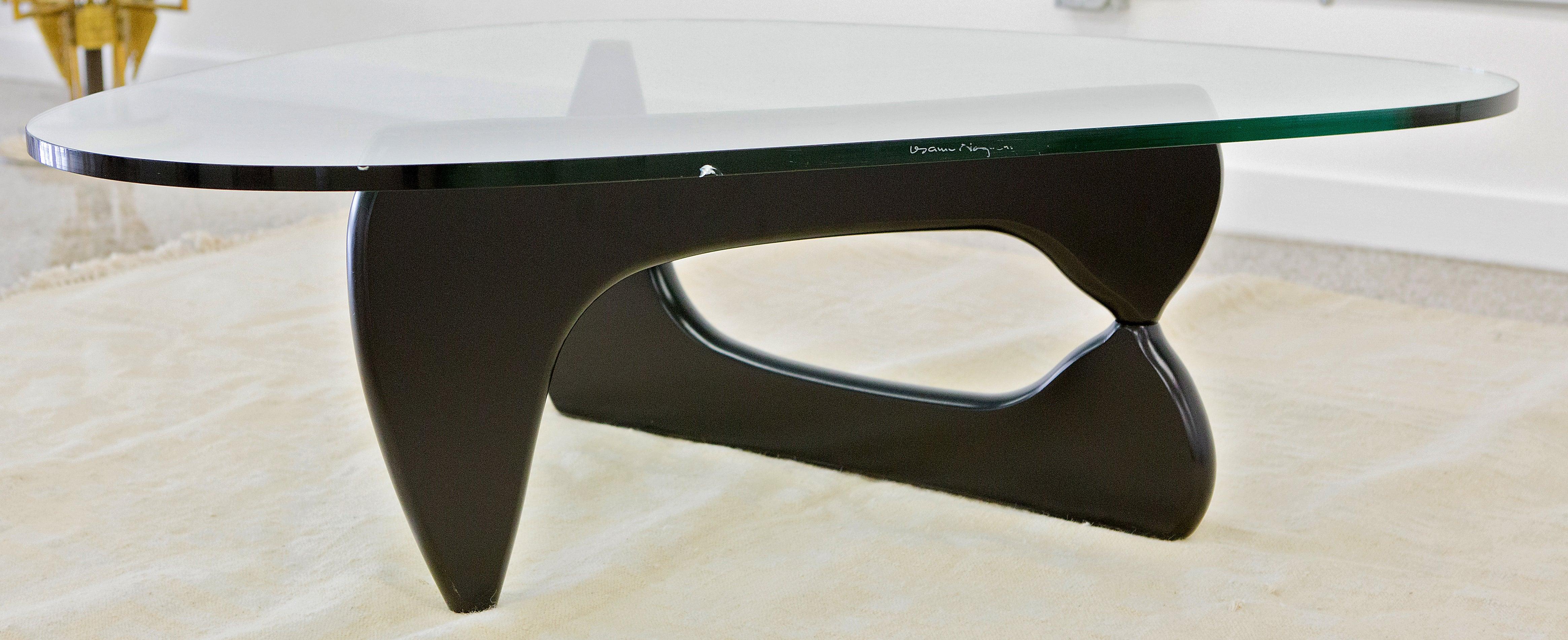 Coffee Table IN-50 Designed by Isamu Noguchi for Herman Miller, circa 1940s 5