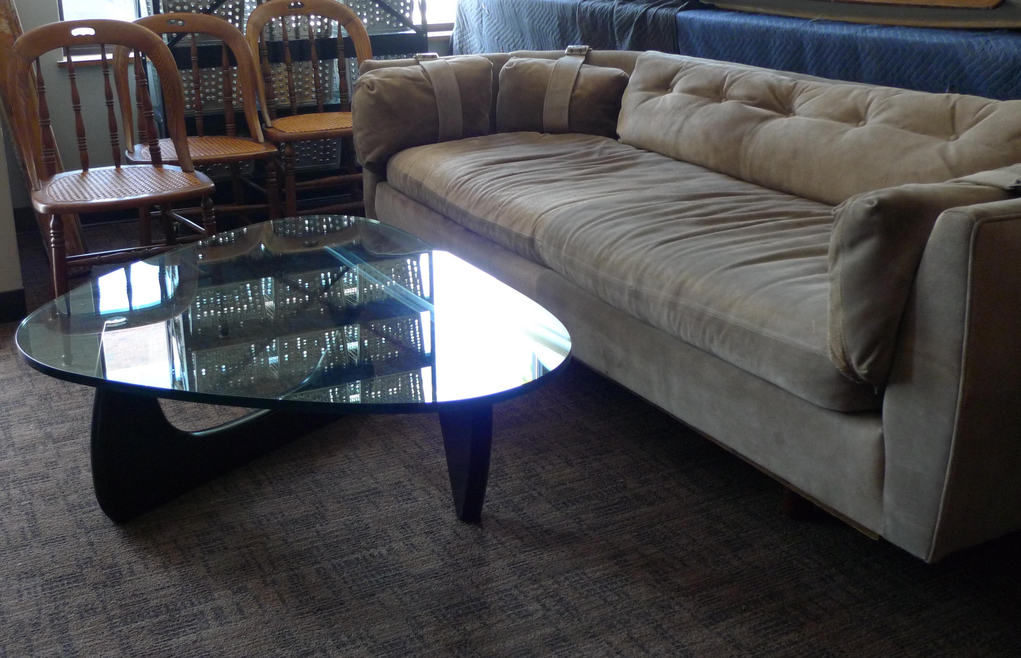 Coffee Table IN-50 Designed by Isamu Noguchi for Herman Miller, circa 1940s In Good Condition In Madison, WI
