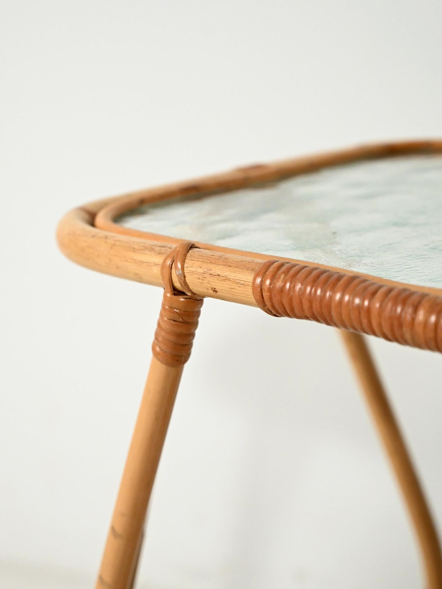 Milieu du XXe siècle Table basse en bambou avec vetro opaco en vente