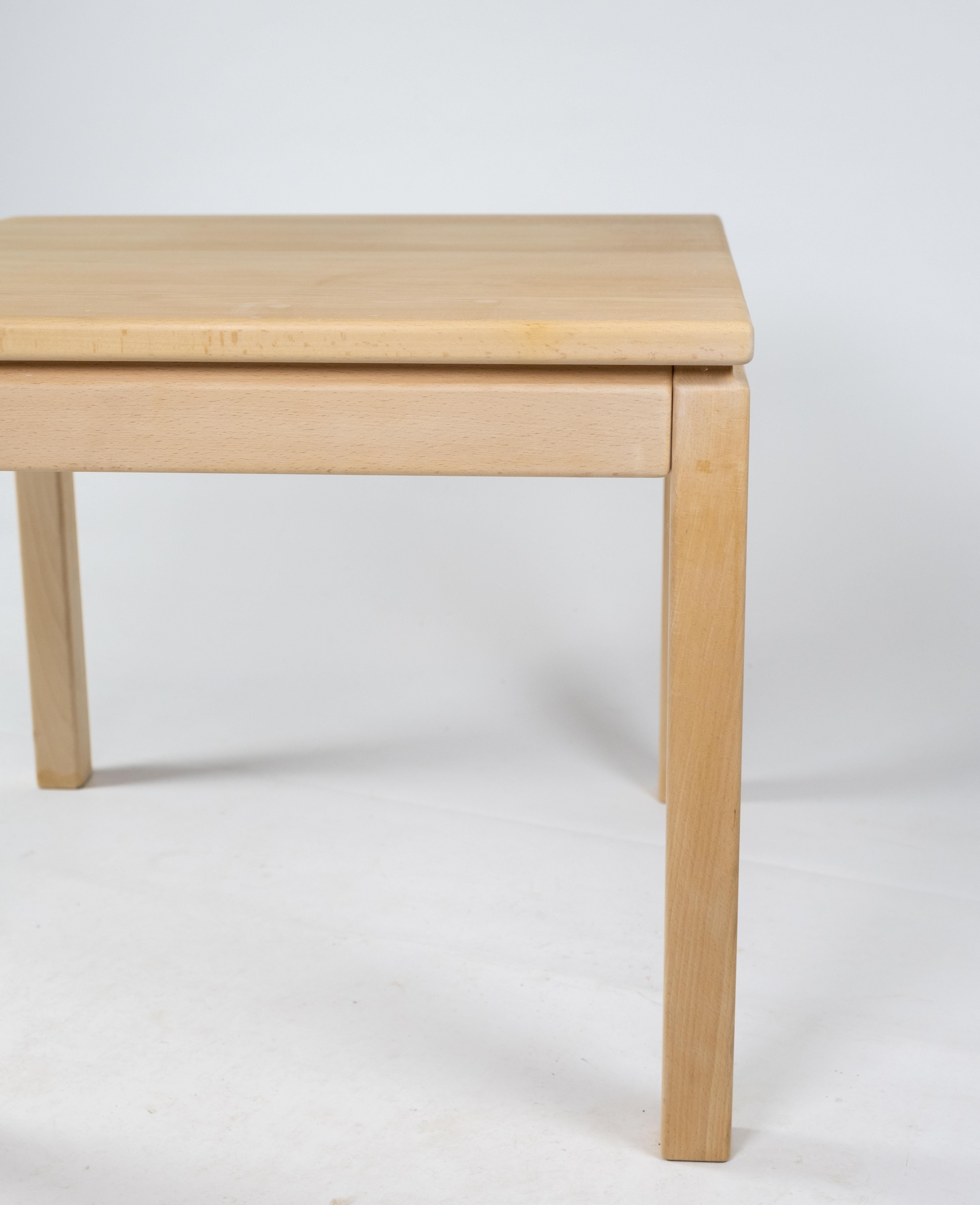 Coffee table in beech of Danish design manufactured by 