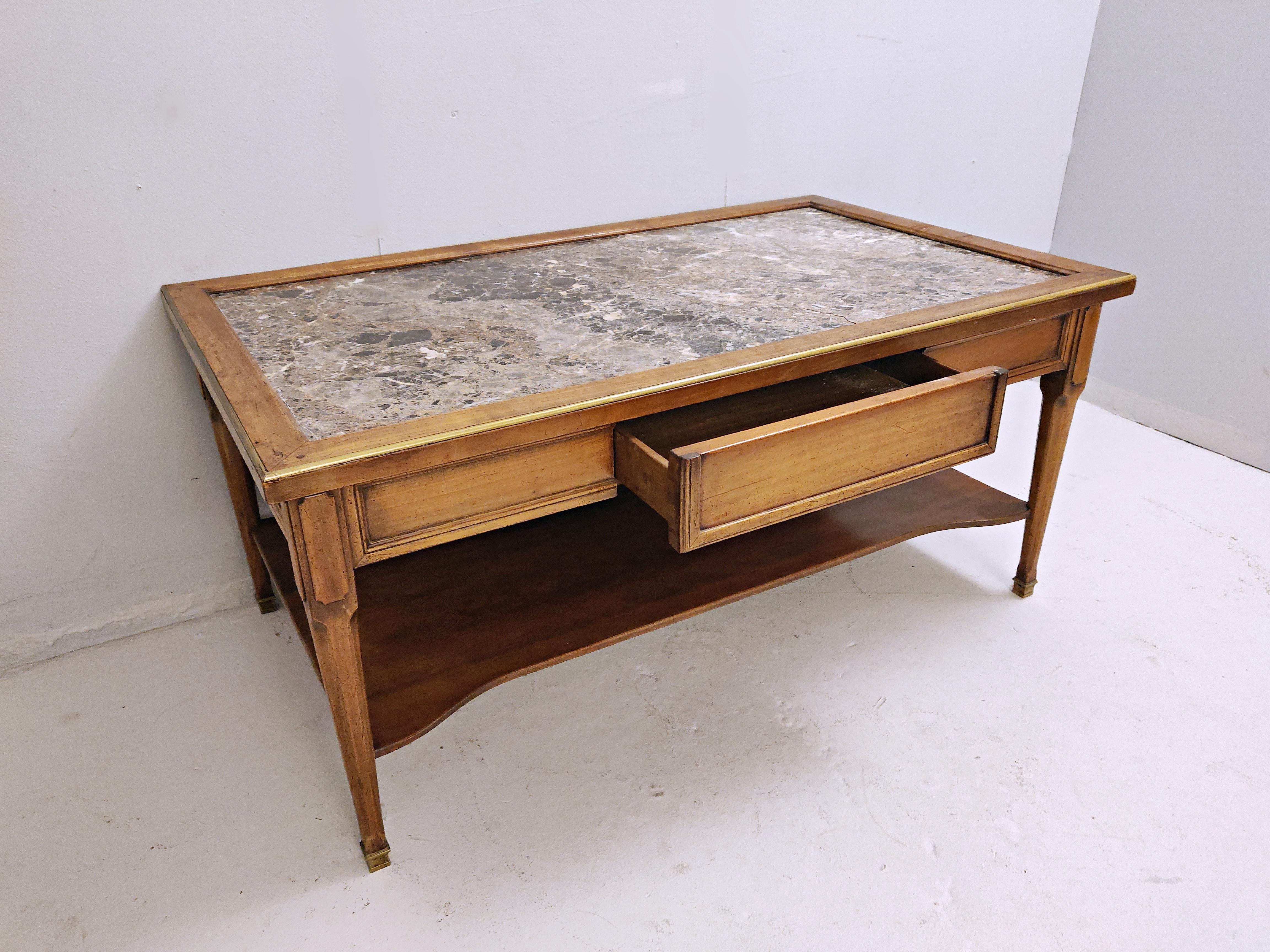 Coffee Table , Louis XVI Style, circa 1940 In Good Condition For Sale In Brussels, BE