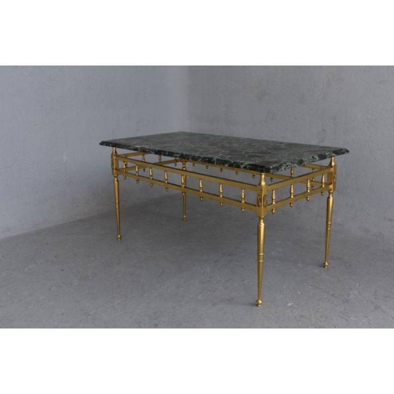 Laiton Table basse en laiton et marbre vert, 1950 en vente