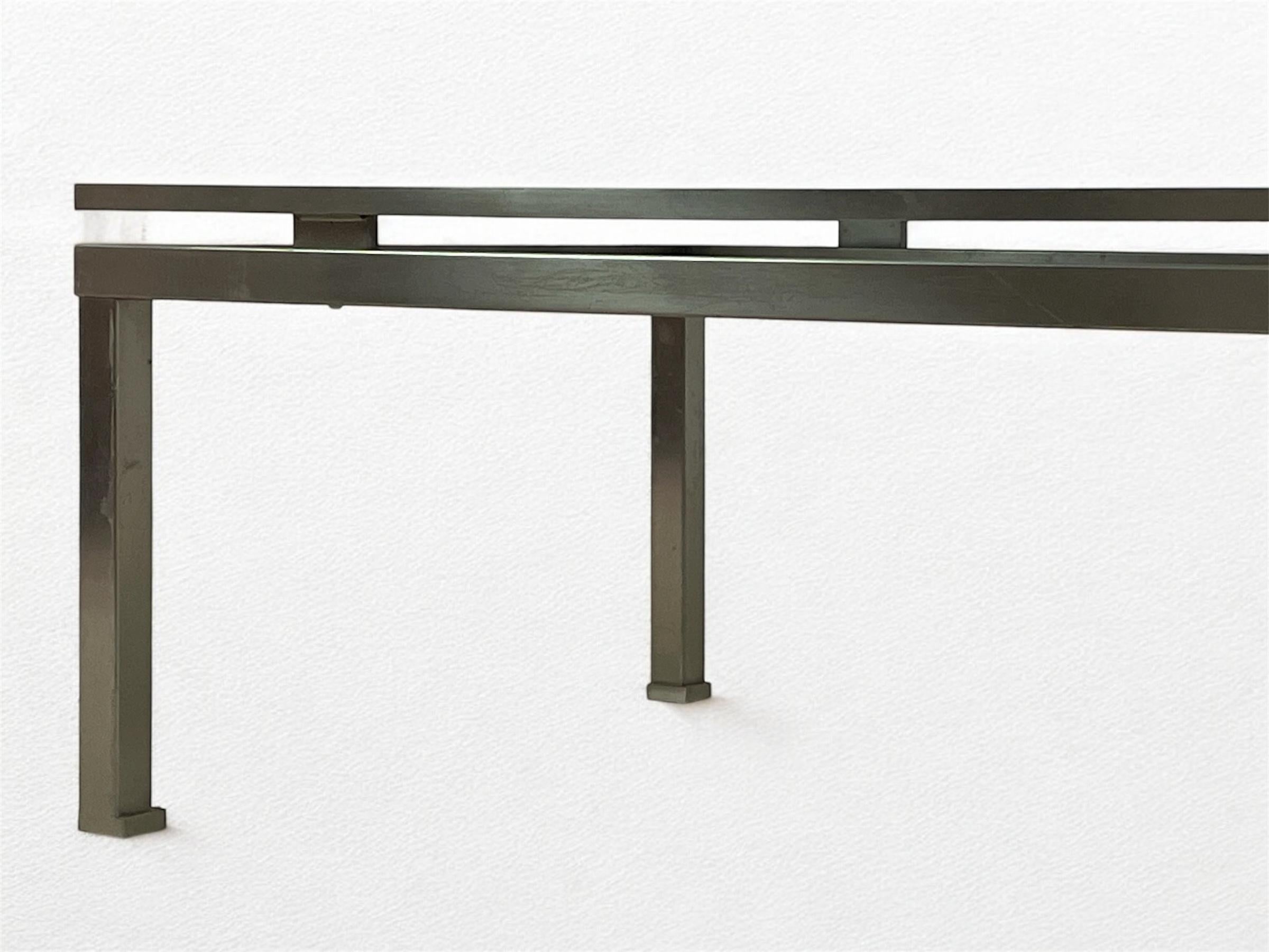 Table basse en laiton et plateau en verre fumé par Guy Lefevre, 1970 en vente 5