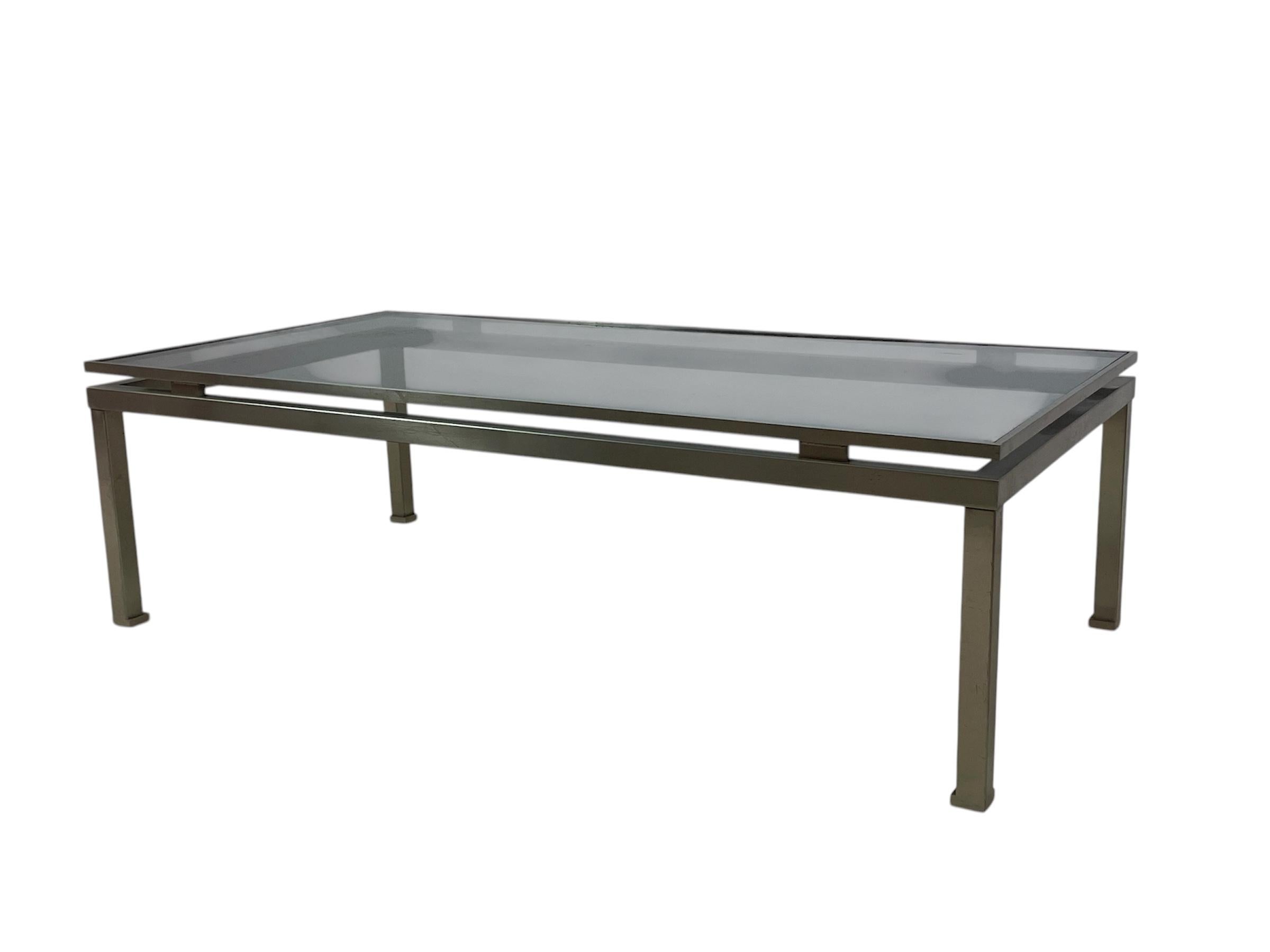 Table basse en laiton et plateau en verre fumé par Guy Lefevre, 1970 en vente 3