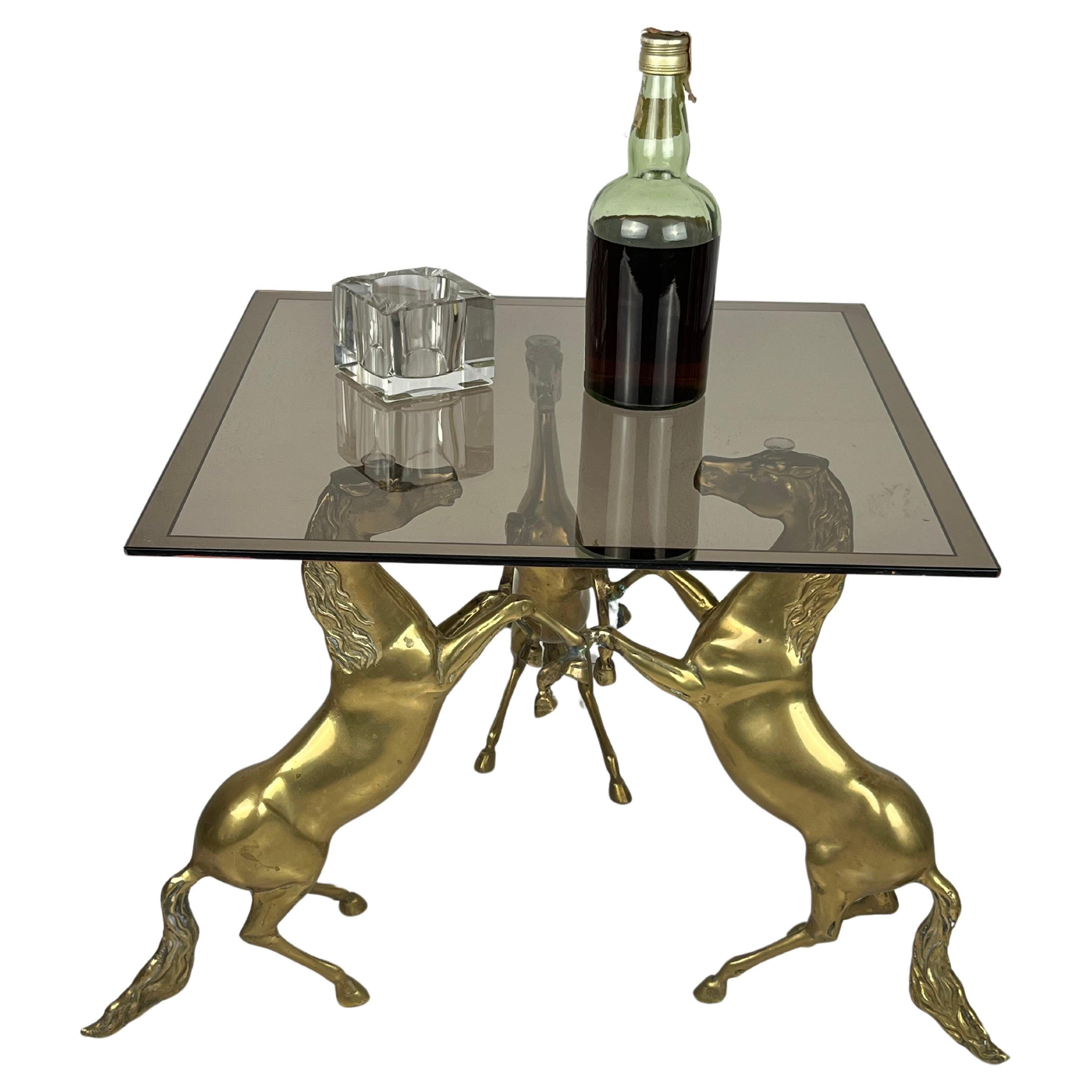 Table basse en laiton et plateau en verre fumé, Italie, années 1960 en vente