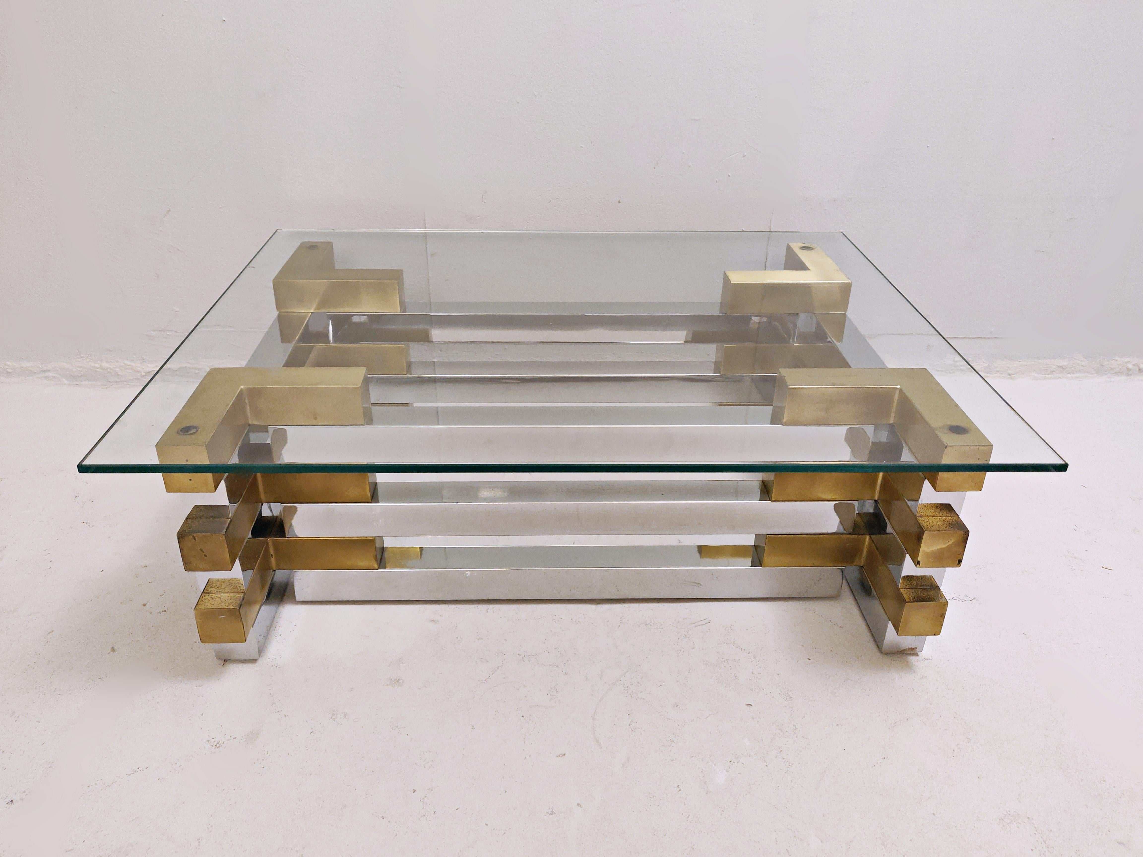 Mid-Century Modern Coffee Table in Brass, chrome and Glass For Sale 7