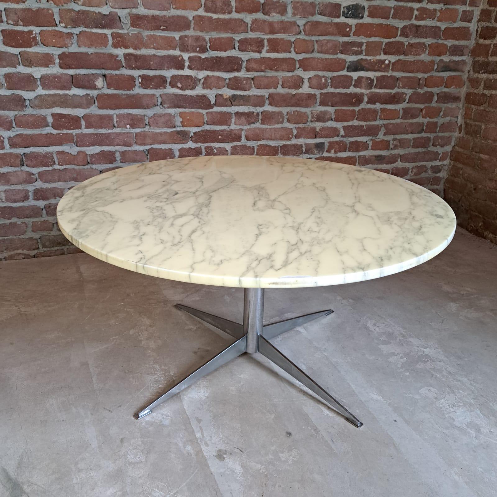 Coffee Table in Carrara Marble, Italy, 1970s

Additional information:
Country of Manufacture – Italy
Design Period – 1970
Production Period – 1970
Style – Midcentury / Italian design
Material – Marble and metal
Color – White
Dimensions – H. 51 cm,