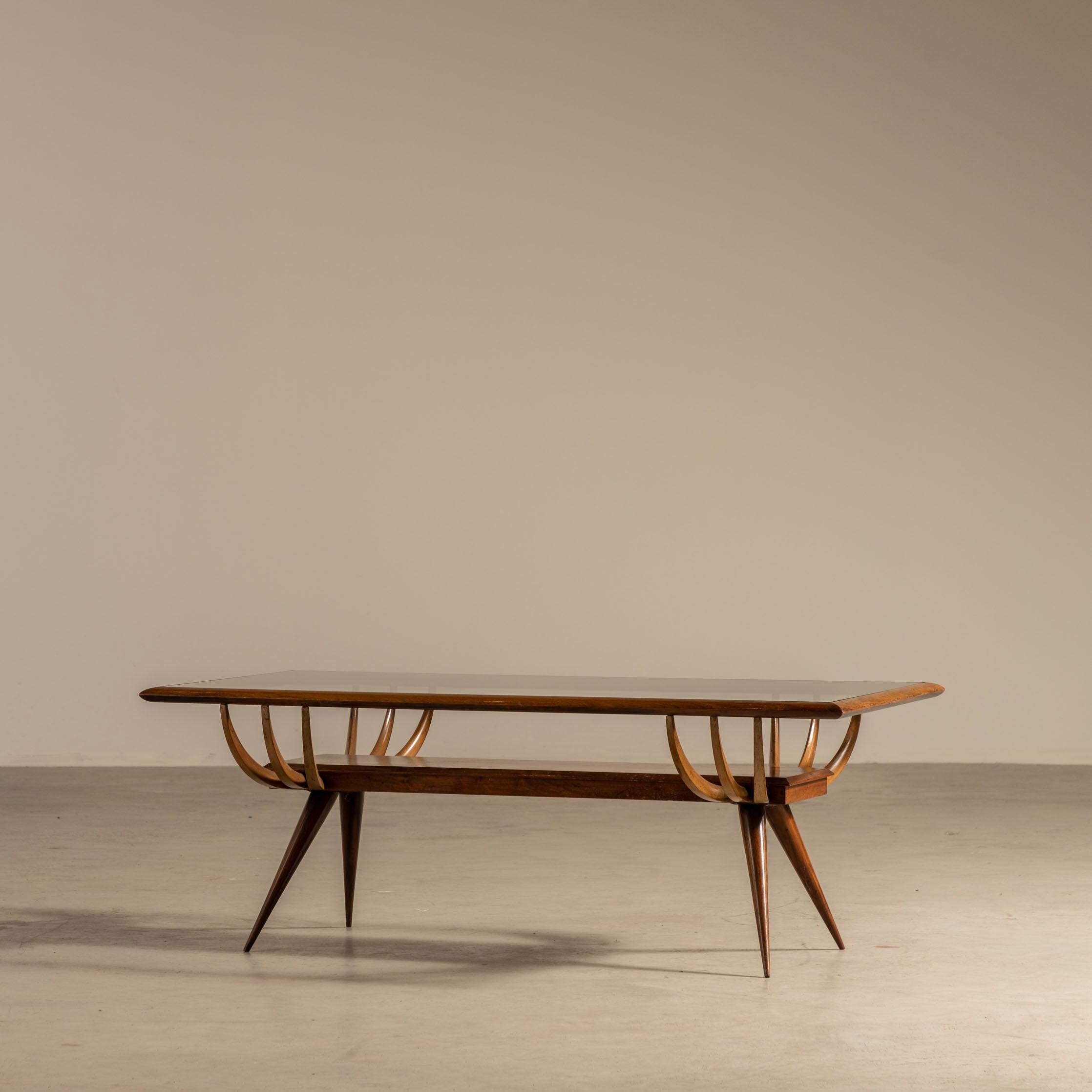 Woodwork Coffee Table in Caviuna wood, Giuseppe Scapinelli, Brazilian Mid-Century Modern For Sale