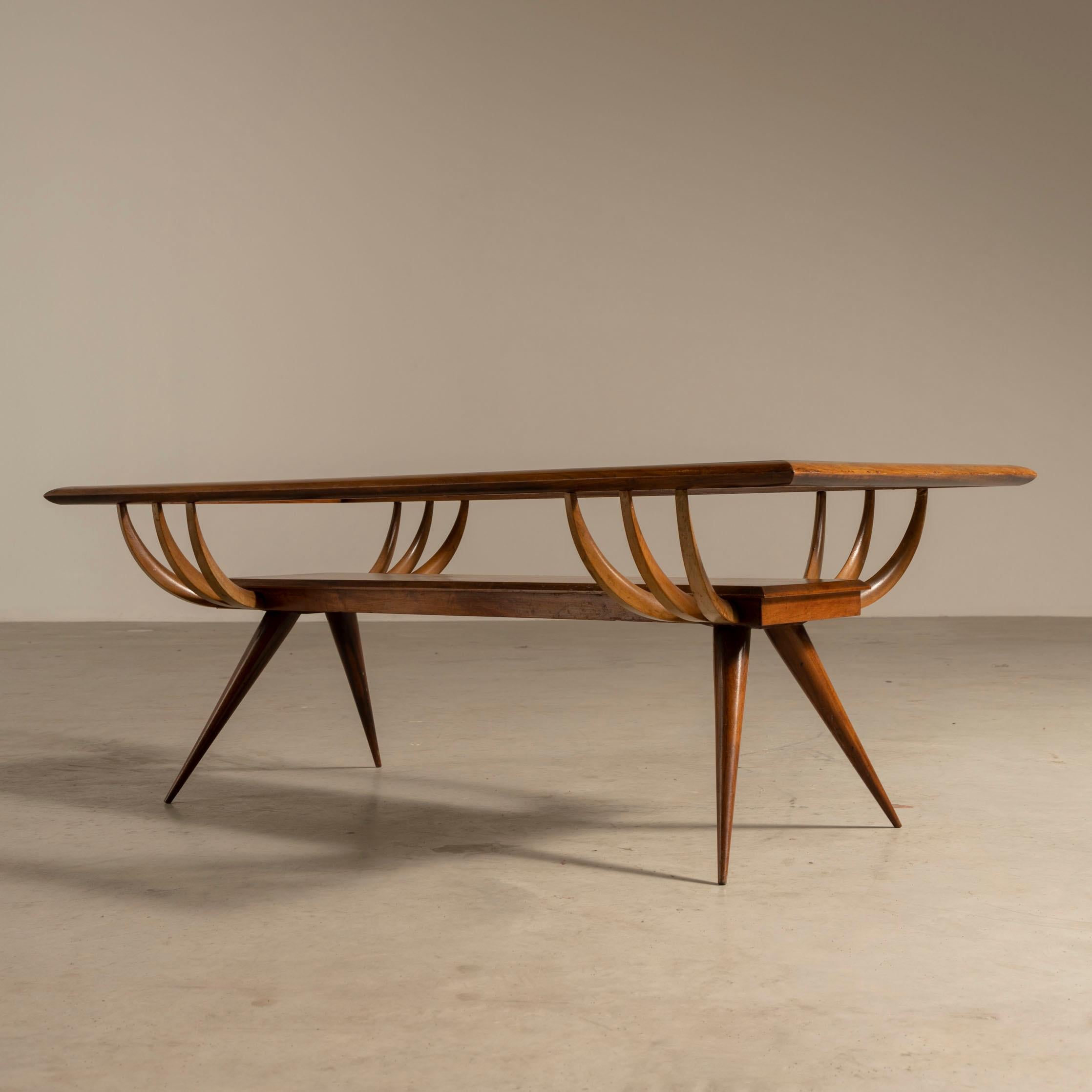 20th Century Coffee Table in Caviuna wood, Giuseppe Scapinelli, Brazilian Mid-Century Modern For Sale