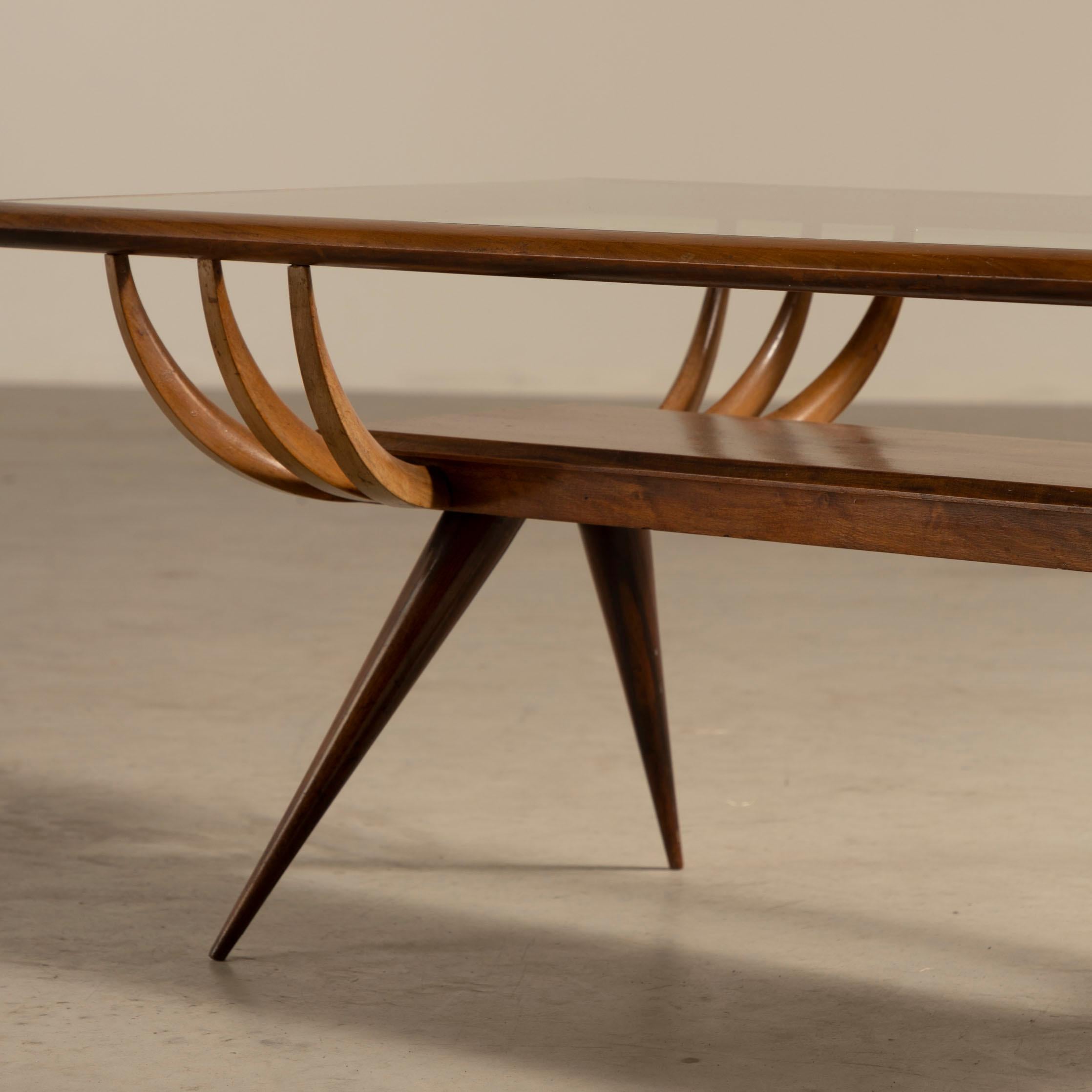 Table basse en bois de Caviuna, Giuseppe Scapinelli, brésilien moderne du milieu du siècle dernier en vente 1