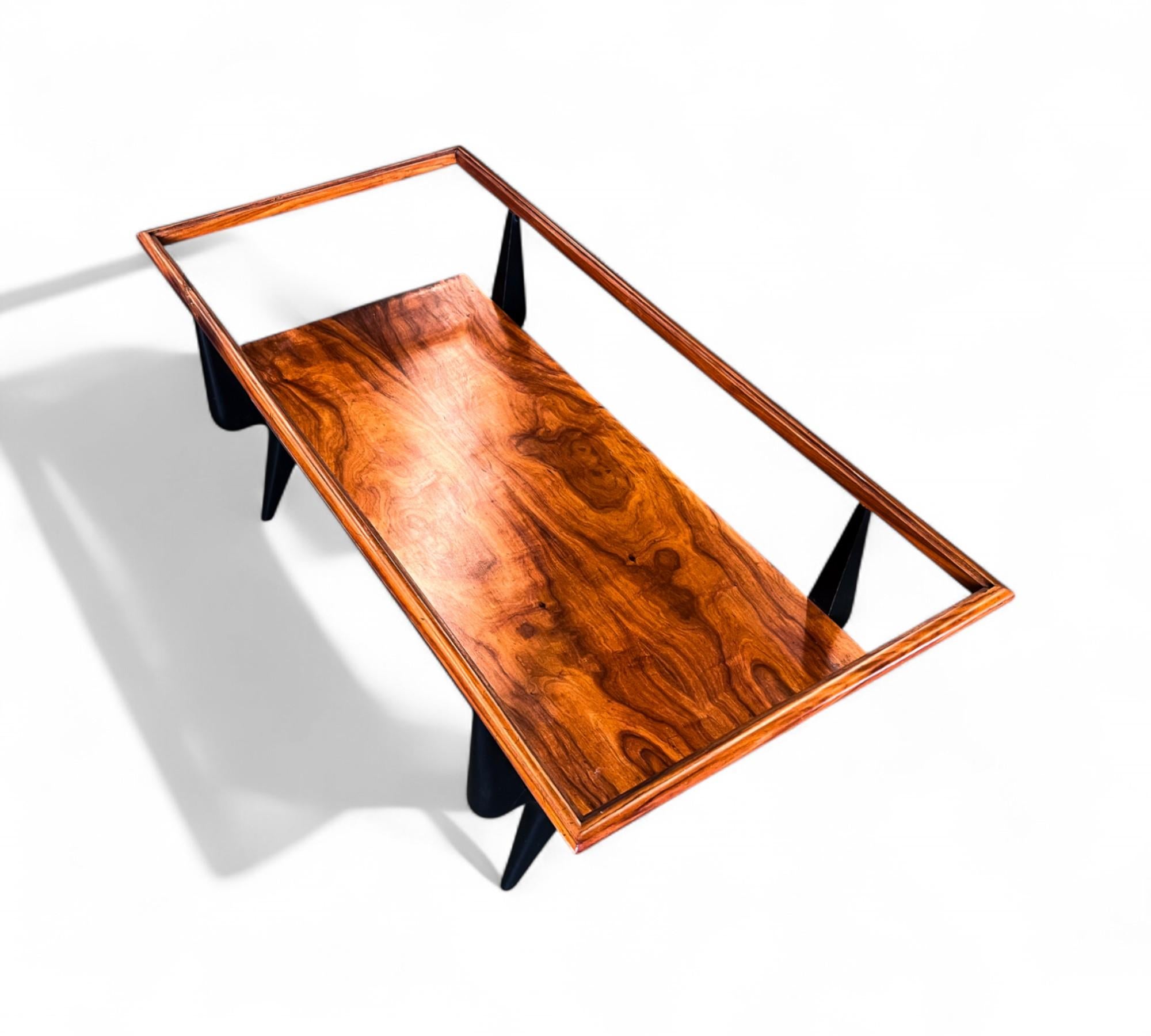 Table basse en bois de caviuna et verre opaque, Fratte, années 1950 - Lot 838 en vente 1