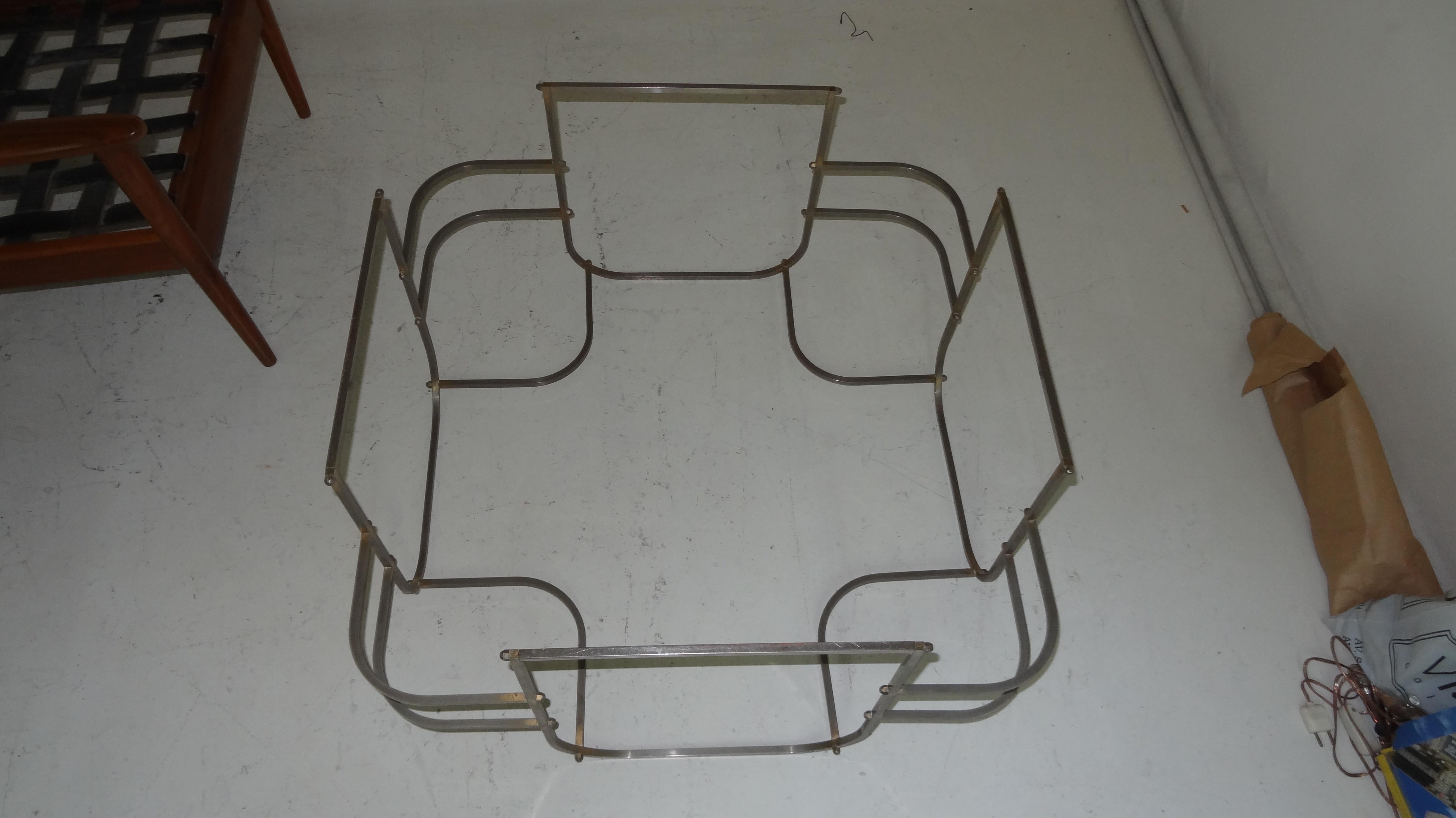 Table basse

Matériau : chrome et verre
Italien.
Nous sommes spécialisés dans la vente de styles Art Déco et Art Nouveau depuis 1982.Si vous avez des questions, nous sommes à votre disposition.
En appuyant sur le bouton 