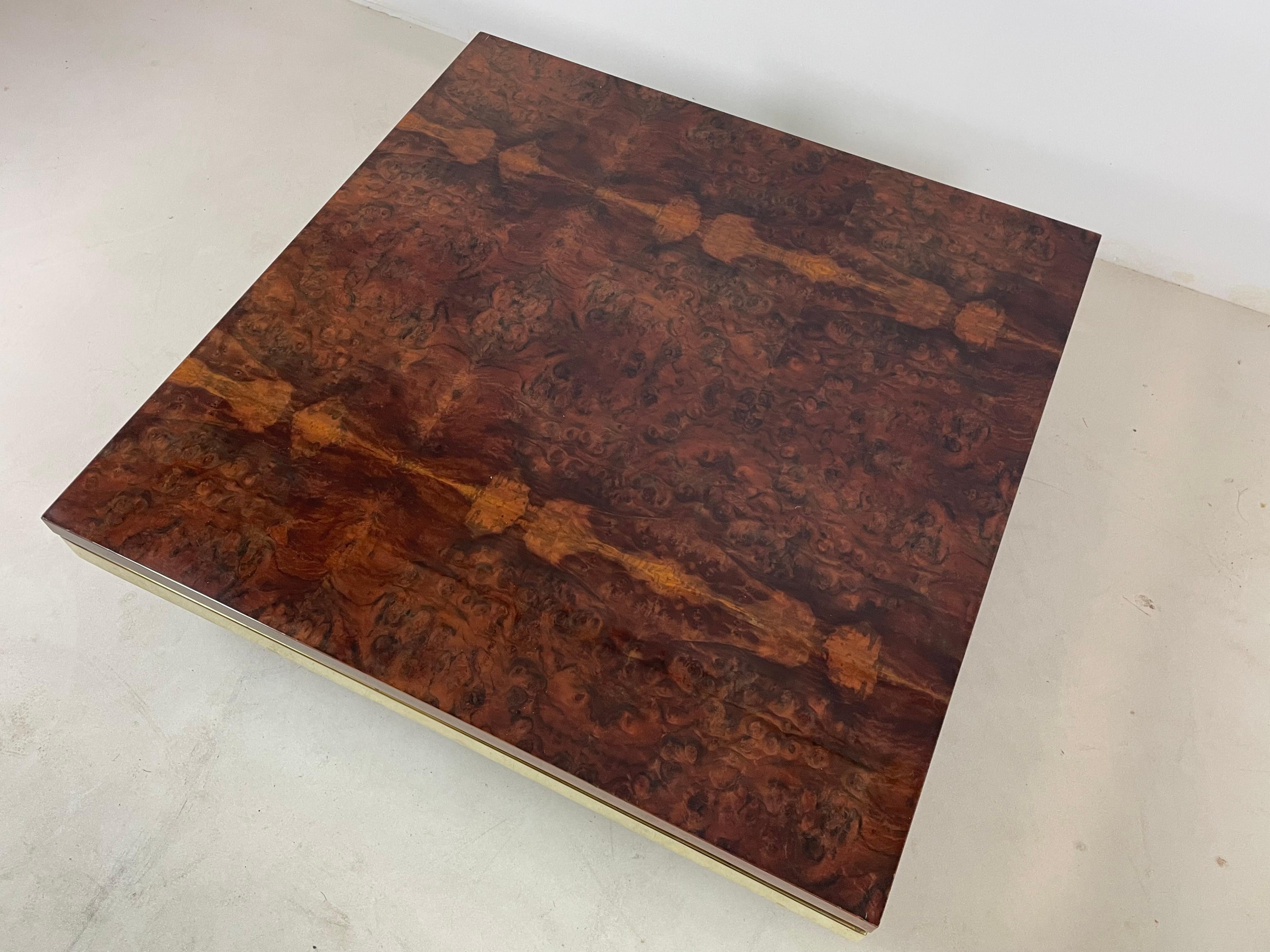 Tavolino in radica di olmo e ottone di Roche Bobois, 1970 in vendita 5