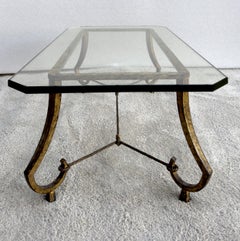 Tavolino da caffè in ferro dorato, A. Maison Ramsay, Parigi, Francia, circa 1960