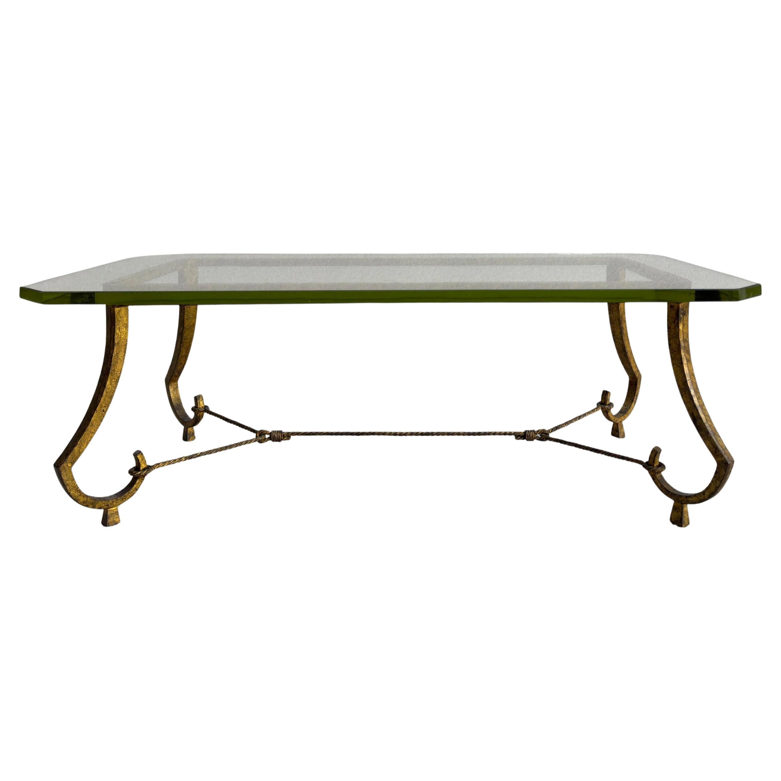 Coffee table in gilded iron, Edition Maison Ramsay, Paris, France, circa 1960 en vente