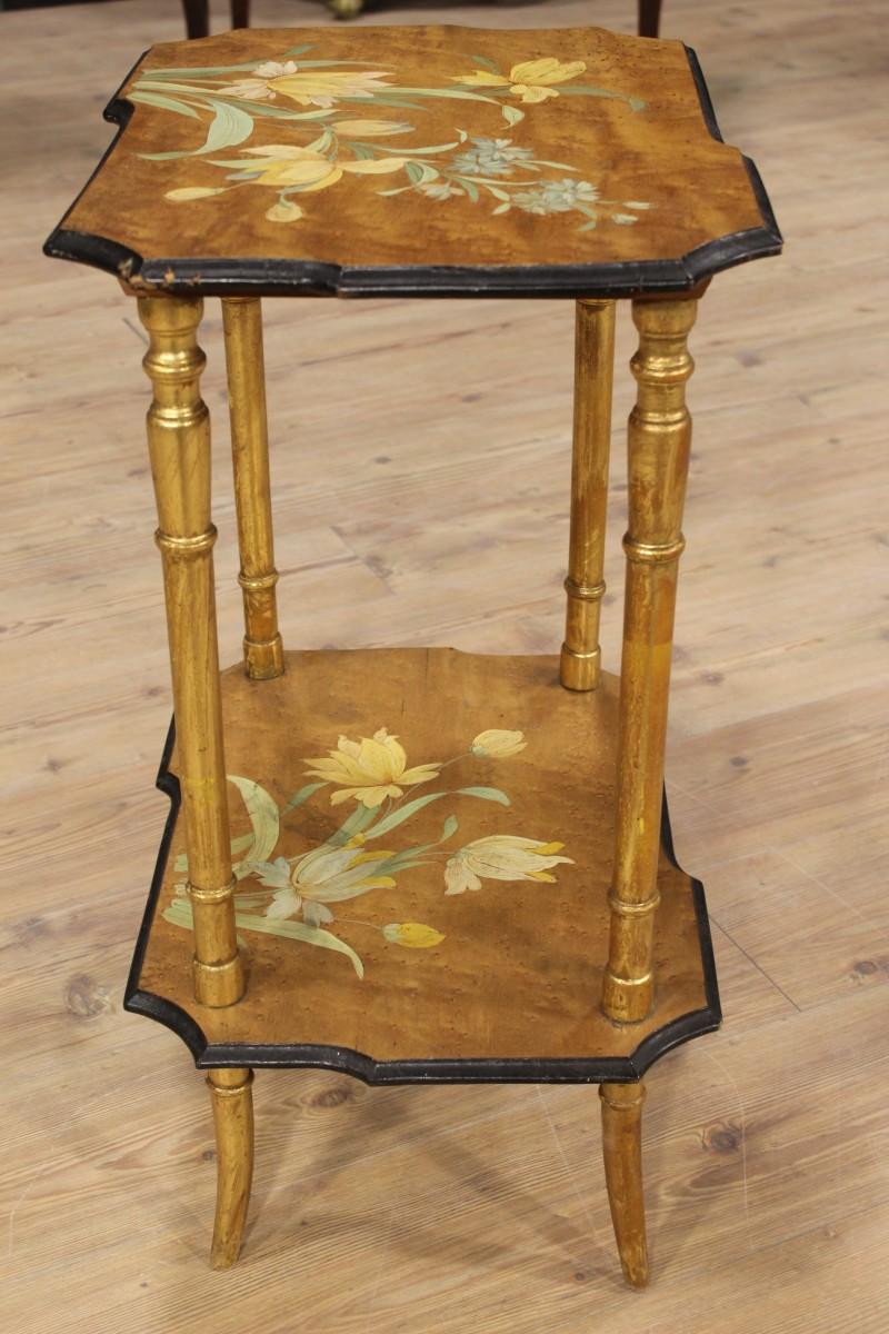 Coffee Table in Lacquered, Gilded and Painted Wood, 20th Century For Sale 8
