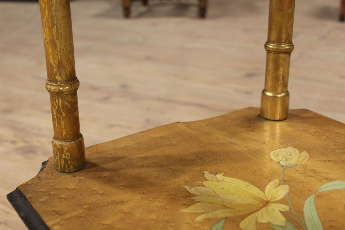 Coffee Table in Lacquered, Gilded and Painted Wood, 20th Century For Sale 9