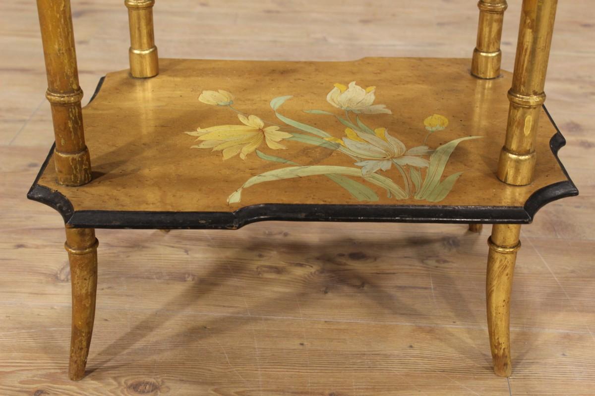 Coffee Table in Lacquered, Gilded and Painted Wood, 20th Century For Sale 1