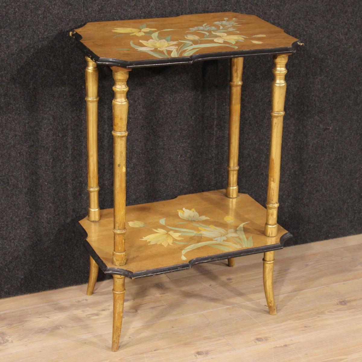 Coffee Table in Lacquered, Gilded and Painted Wood, 20th Century For Sale 2