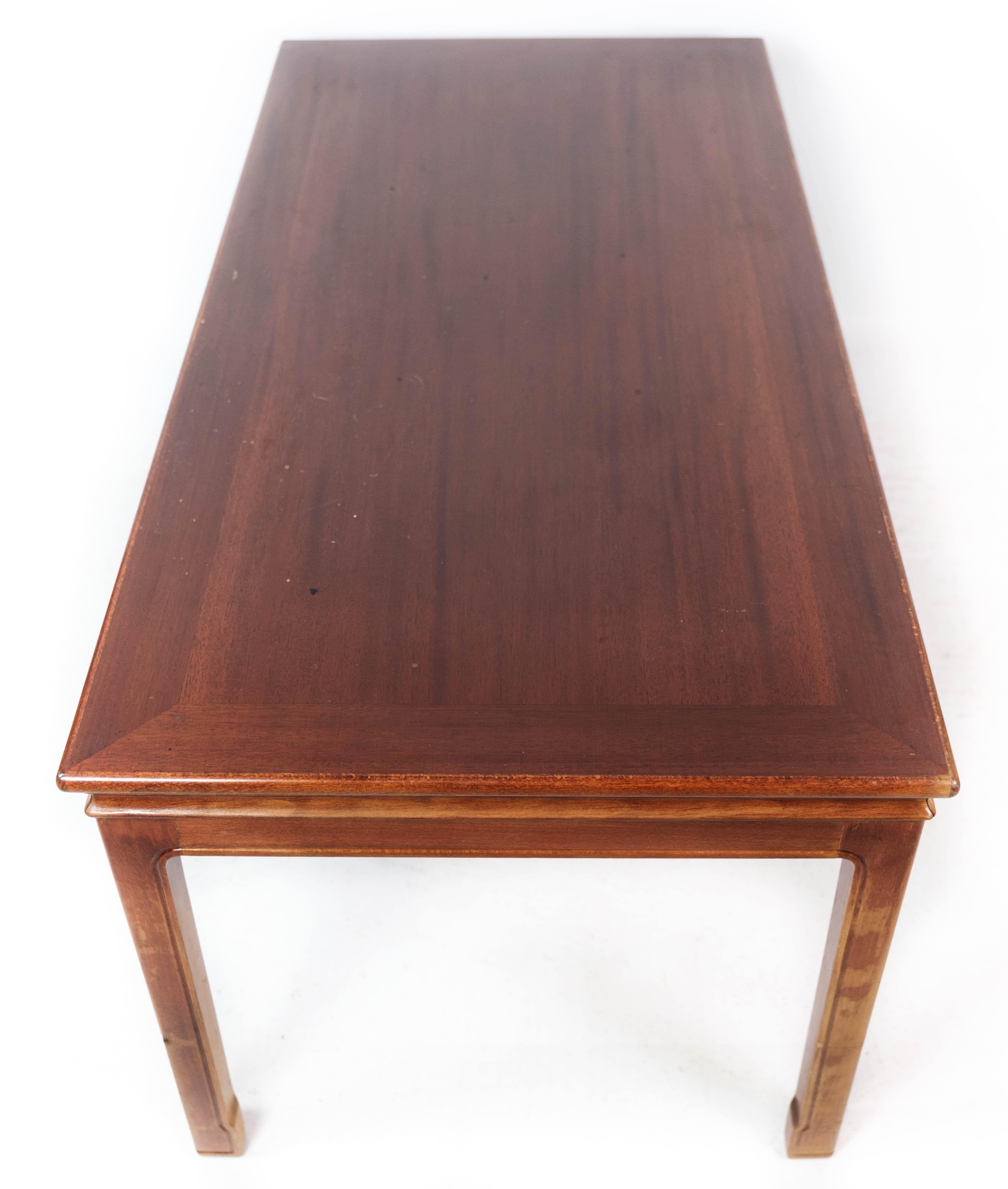 Coffee Table Made In Light Mahogany From 1960s For Sale 5