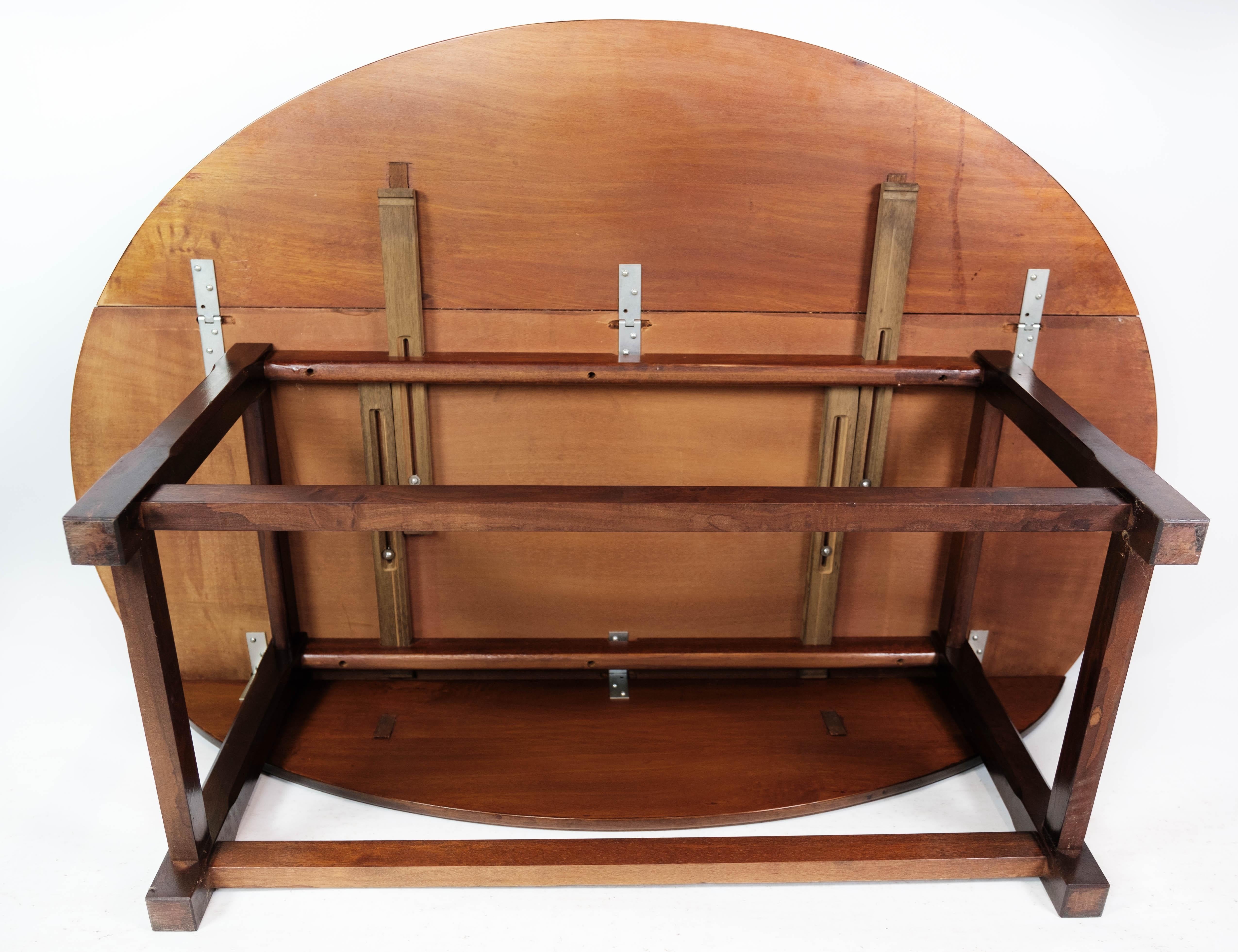 Coffee Table Made In Mahogany With Extentions From 1930s For Sale 10