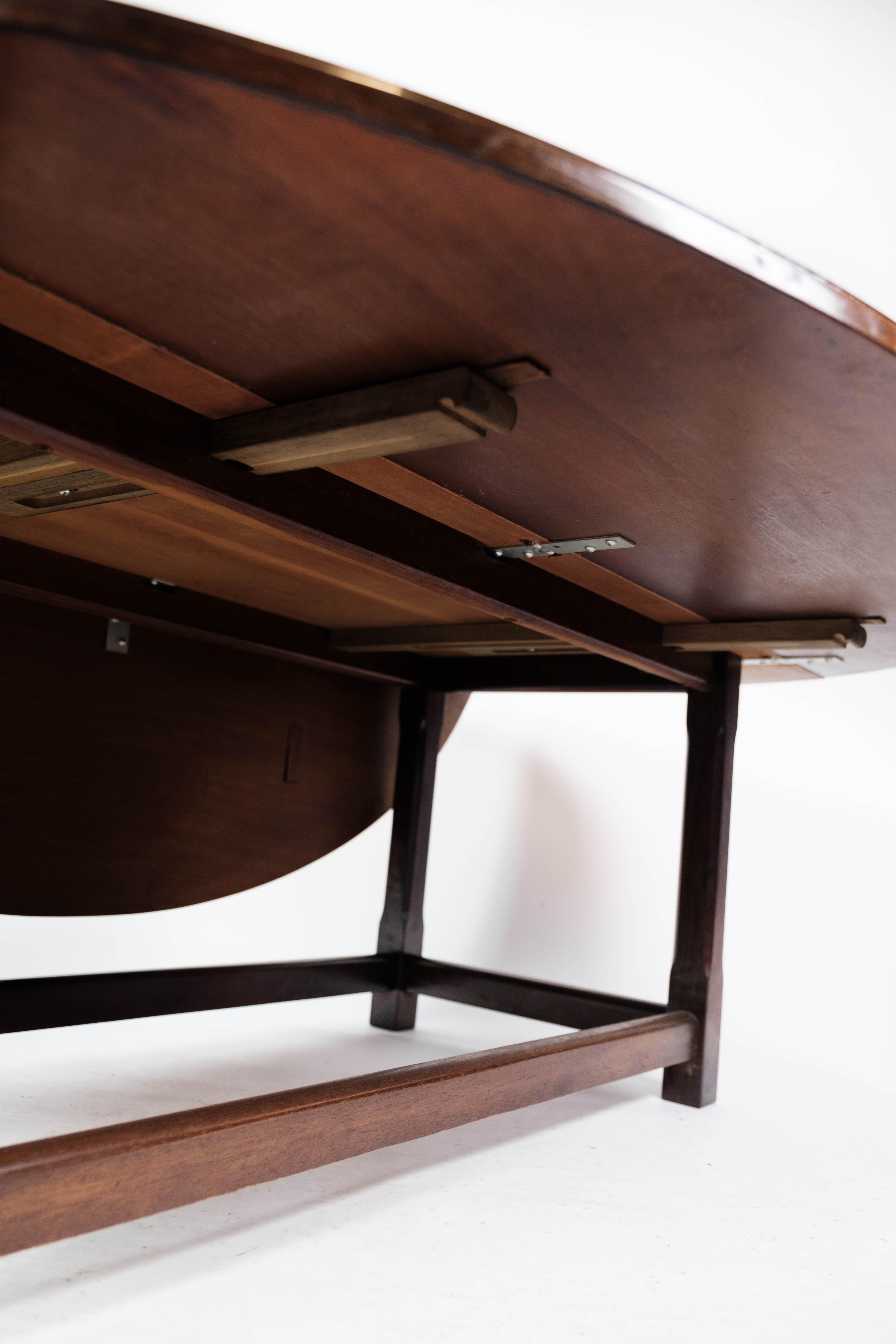 Coffee Table Made In Mahogany With Extentions From 1930s For Sale 1