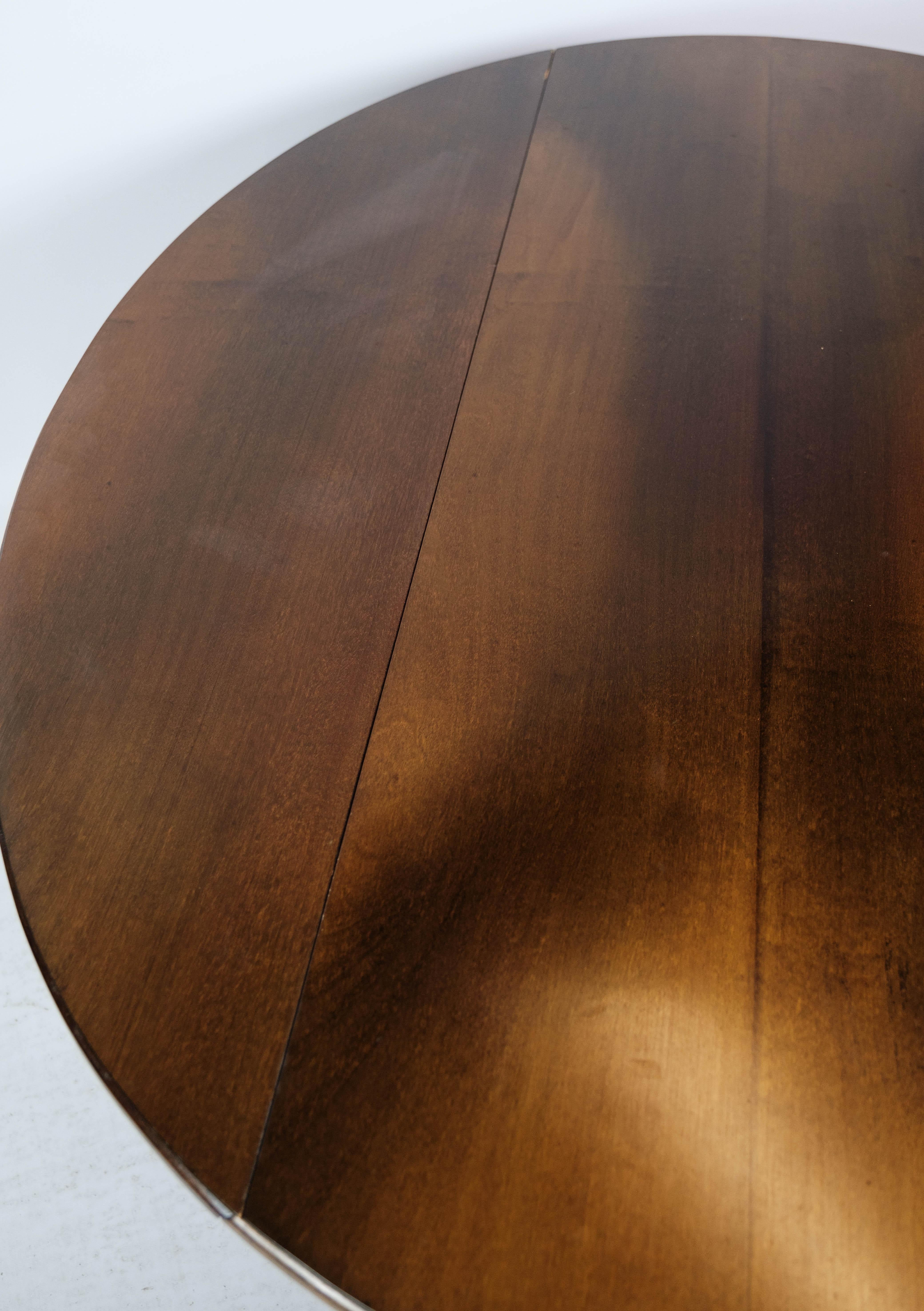 Coffee Table Made In Mahogany With Extentions From 1930s For Sale 3