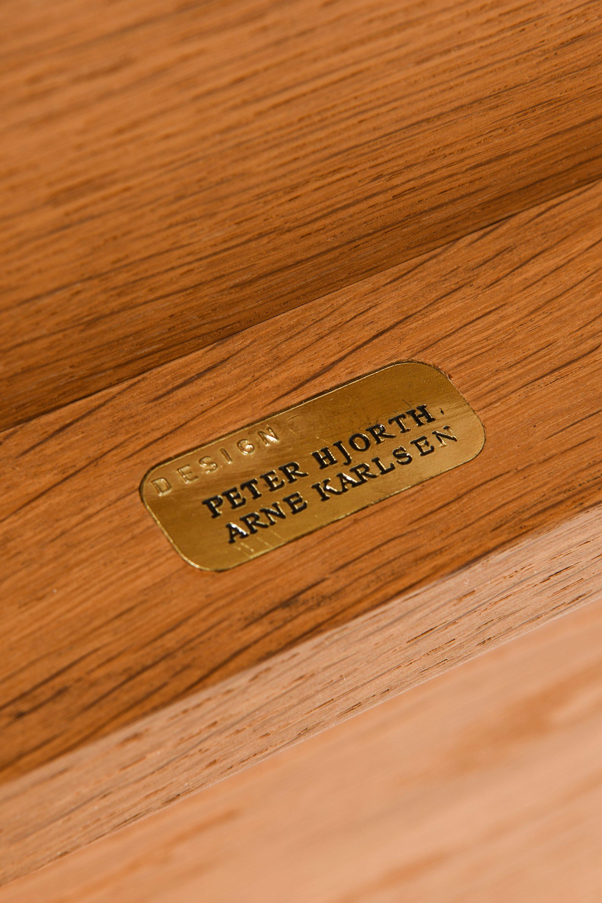 20th Century Coffee Table in Oak and Leather by Peter Hjorth & Arne Karlsen For Sale