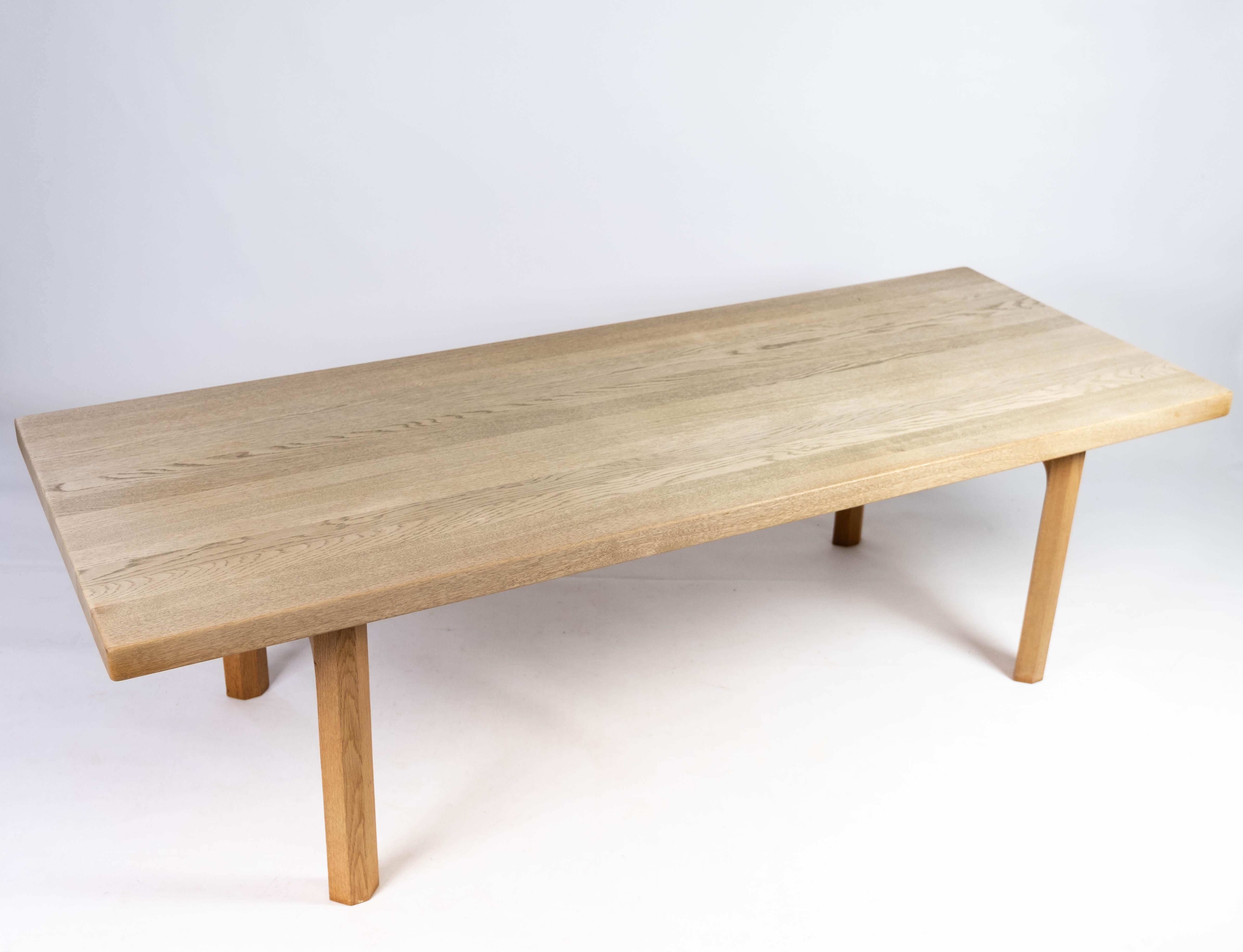 Coffee Table Made In Oak, Danish Design From 1960s For Sale 4