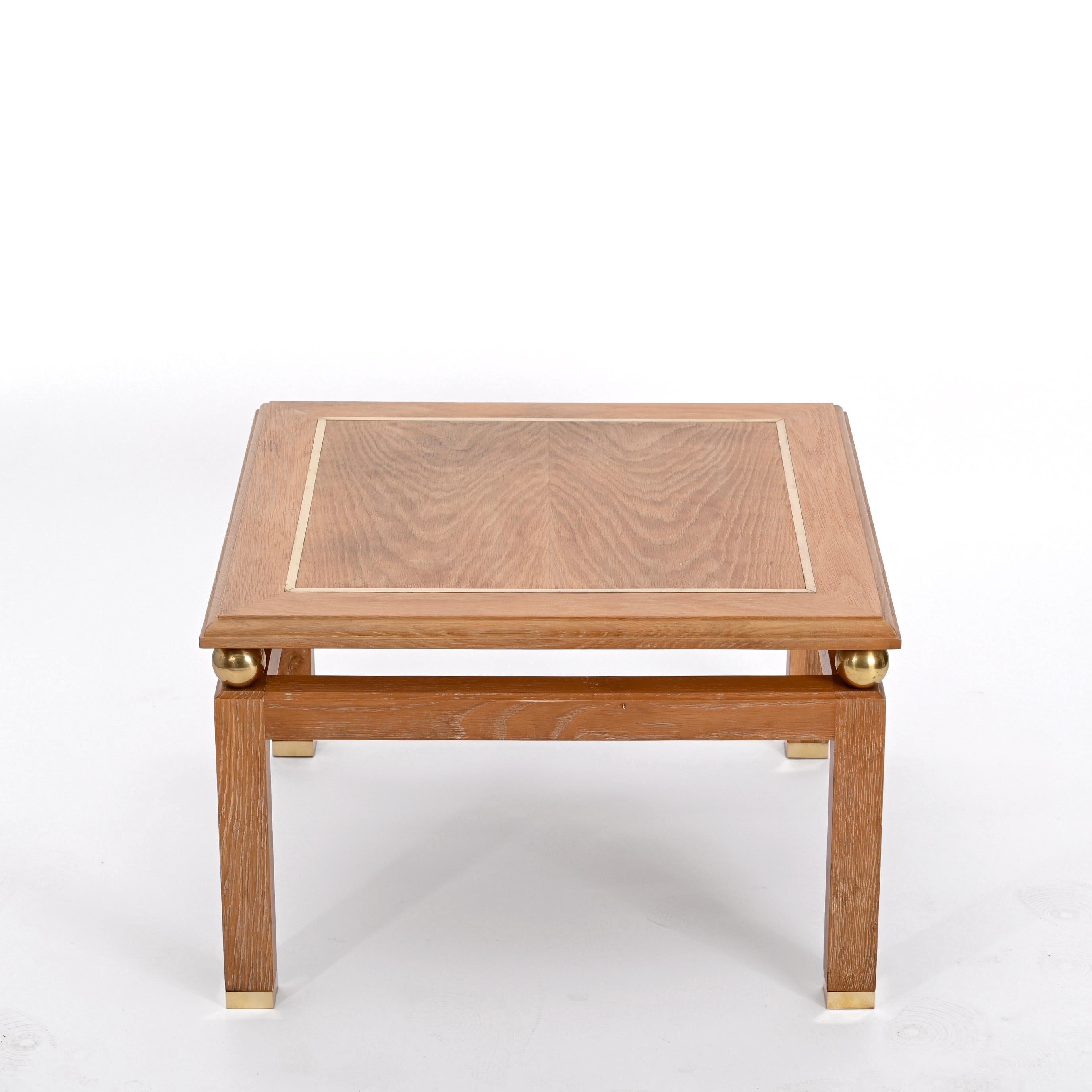 Italian Coffee Table in Oak Wood and Brass, Signed by Tommaso Barbi, Italy 1970s For Sale