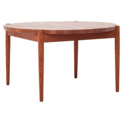 Coffee table in oregon pine