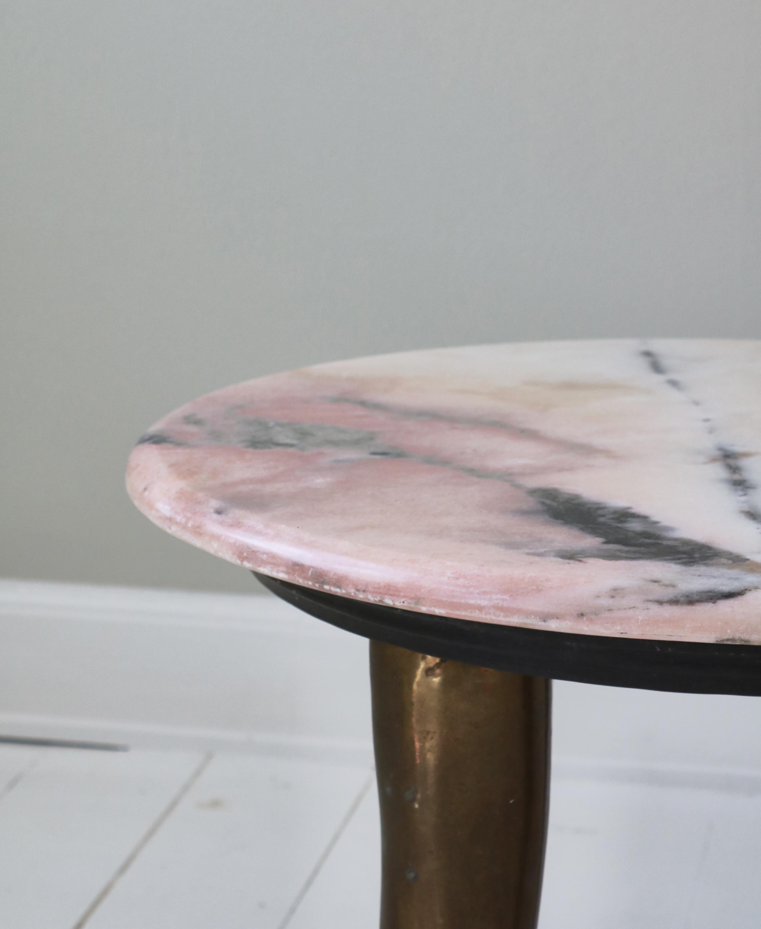 Mid-20th Century Italian Coffee Table Pink Marble & Brass Sabre Legs, Angelo Mangiarotti, 1960s For Sale