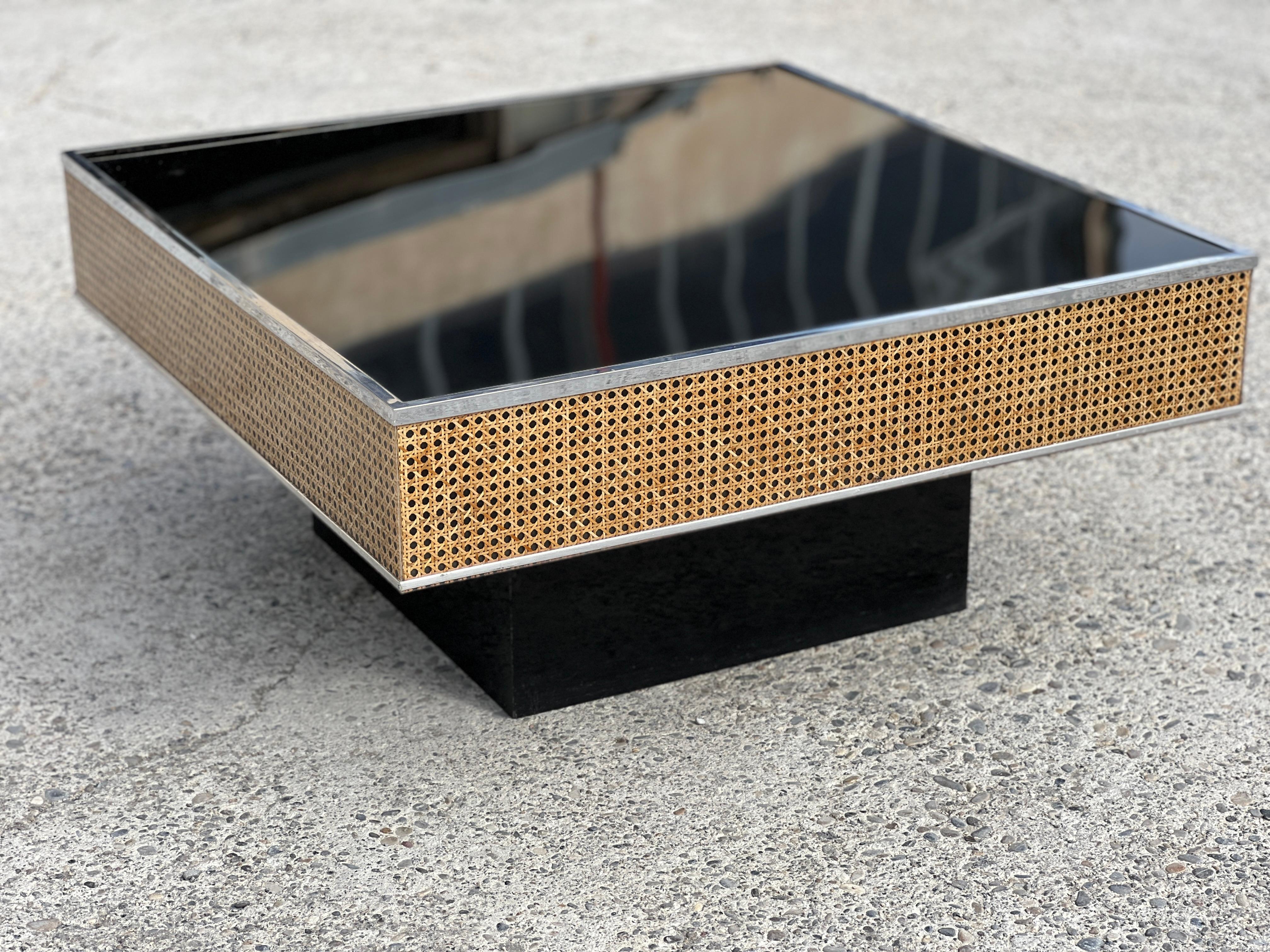  Coffee table in Plexiglas and inlaid wedging 1970 in the style of Willy Rizzo 1