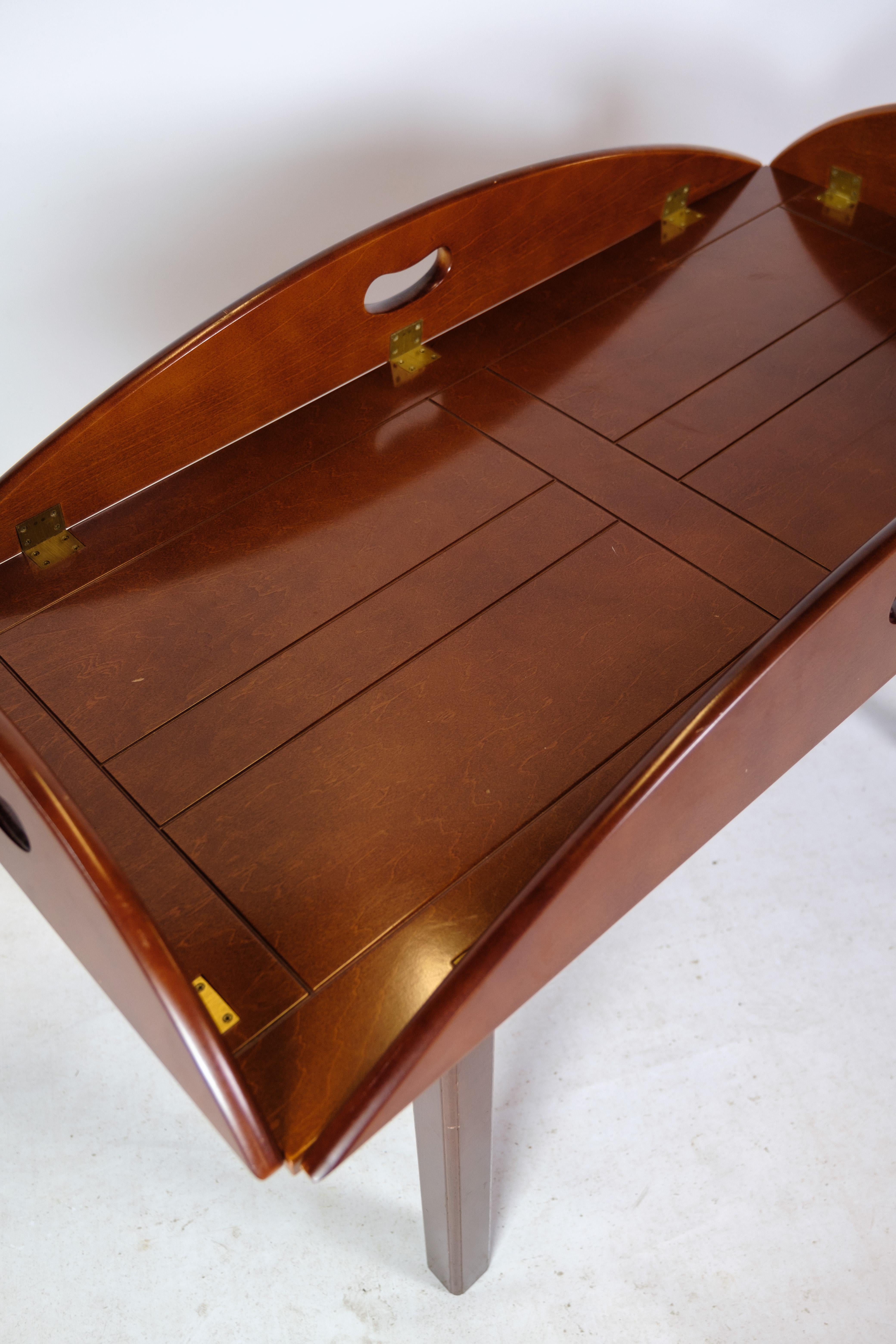 Coffee Table In Polished Mahogany with Brass fittings from the 1940s In Good Condition For Sale In Lejre, DK