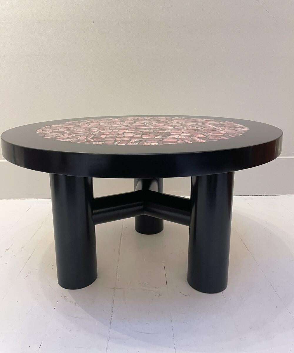 Coffee Table in Rhodochrosite and Resin Attributed to Etienne Allemeersch In Good Condition For Sale In Brussels, BE