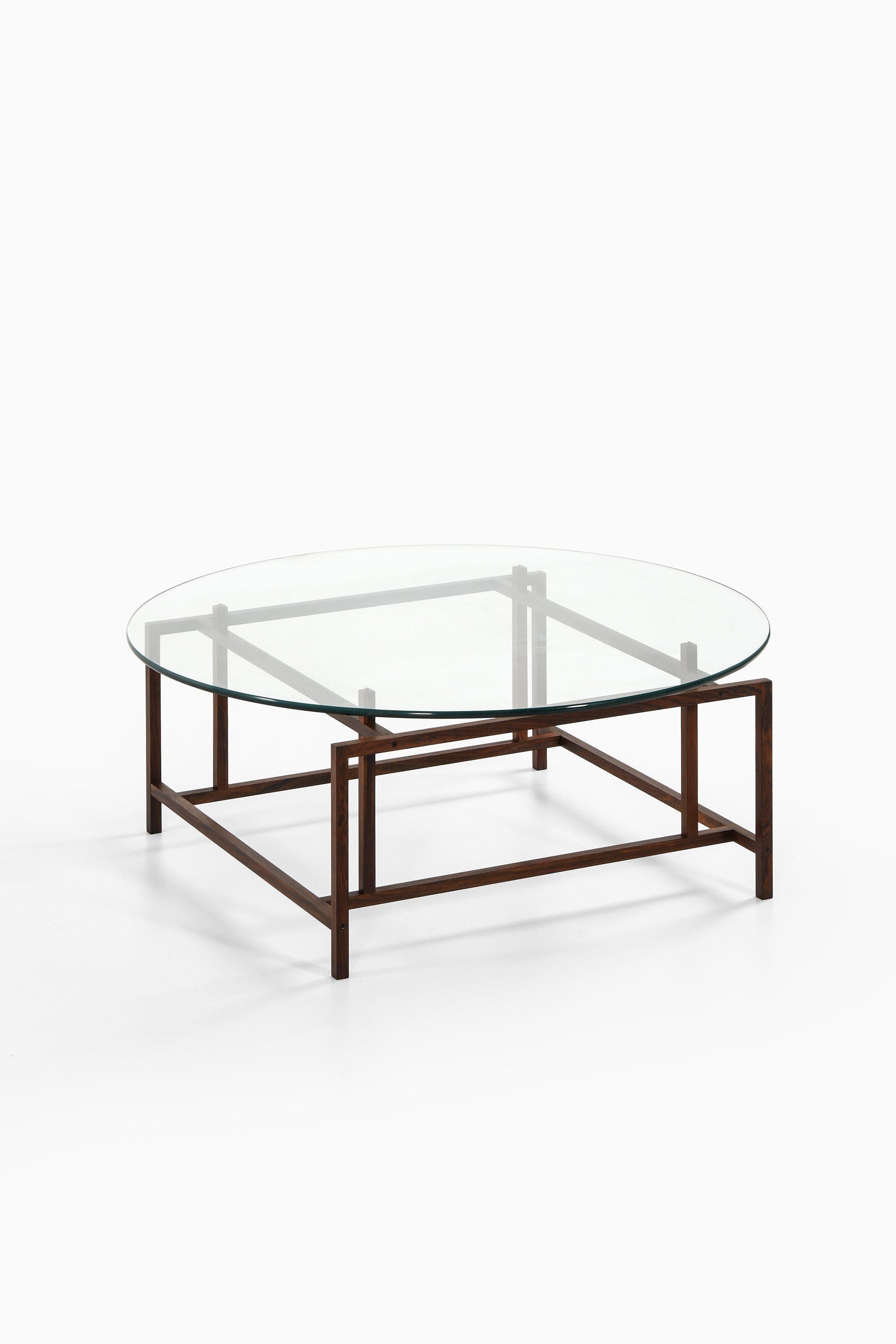 Couchtisch aus Palisanderholz und Glas von Henning Nørgaard, 1960er Jahre (Skandinavische Moderne) im Angebot