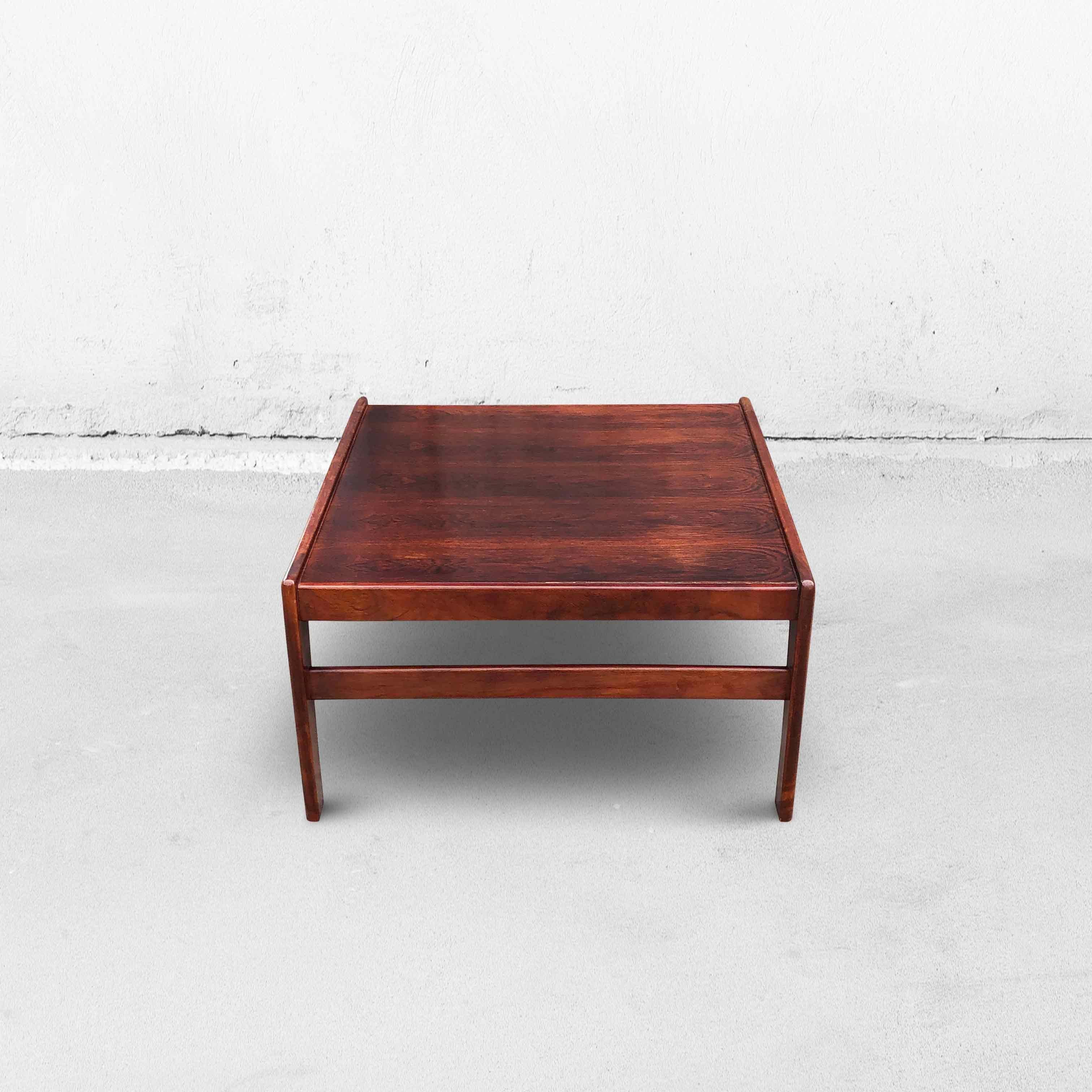 this table is made of rosewood