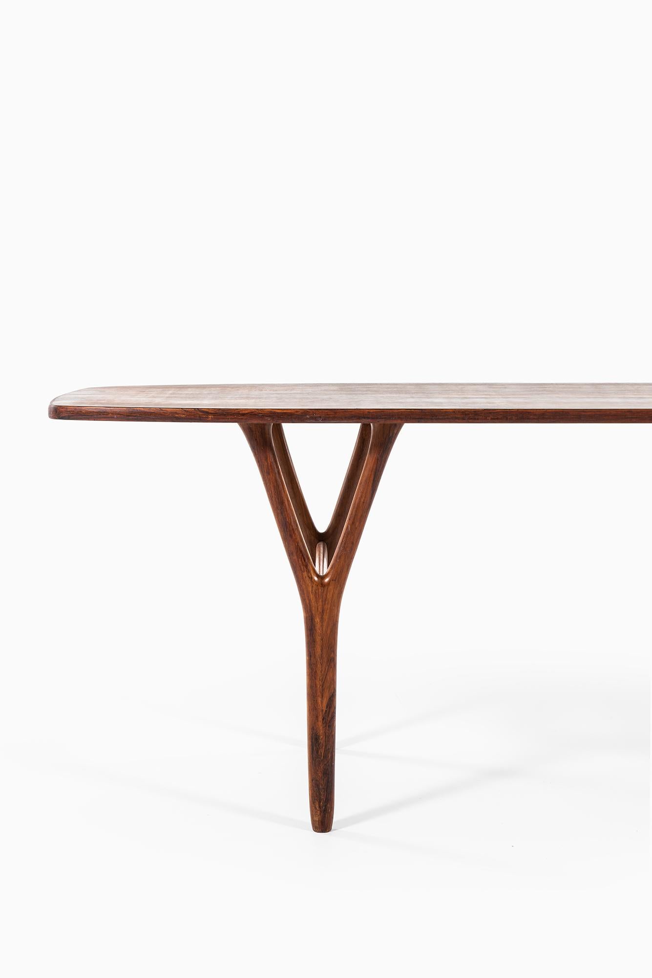 Scandinavian Modern Coffee Table in Rosewood in the Style of Helge Vestergaard Jensen