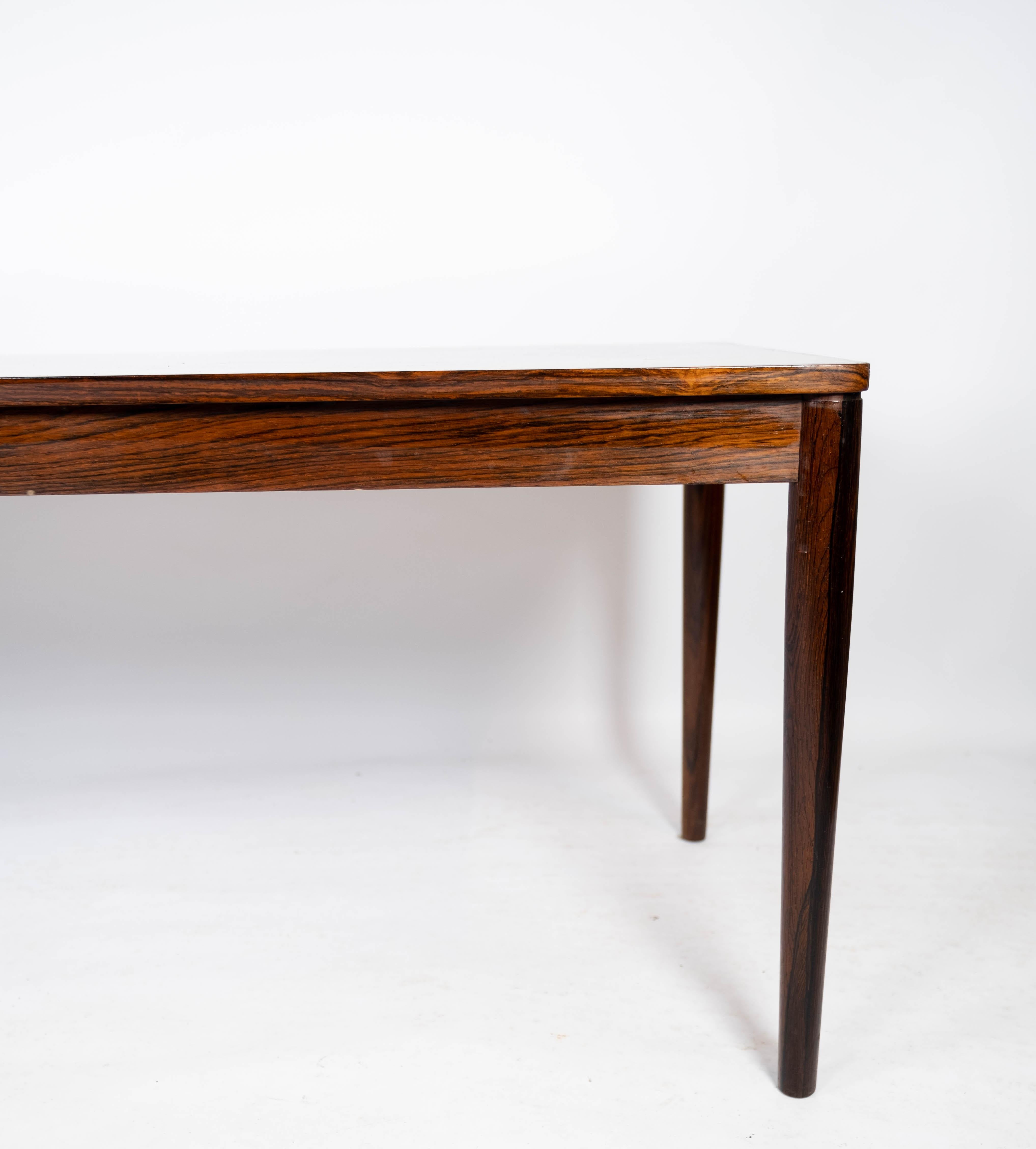 Table basse fabriquée en bois de rose par Trioh à partir des années 1960 en vente 3
