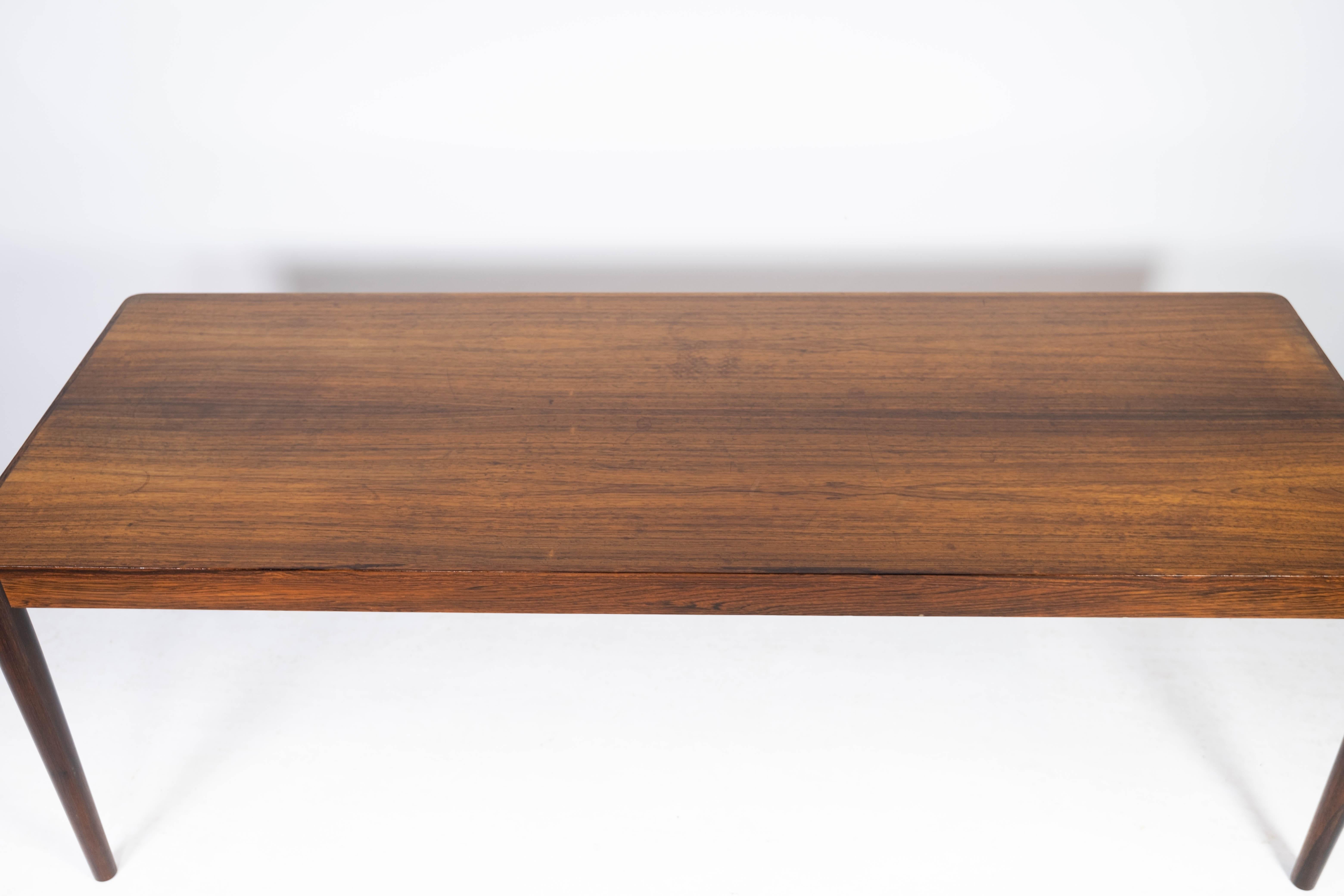 Mid-Century Modern Table basse fabriquée en bois de rose par Trioh à partir des années 1960 en vente