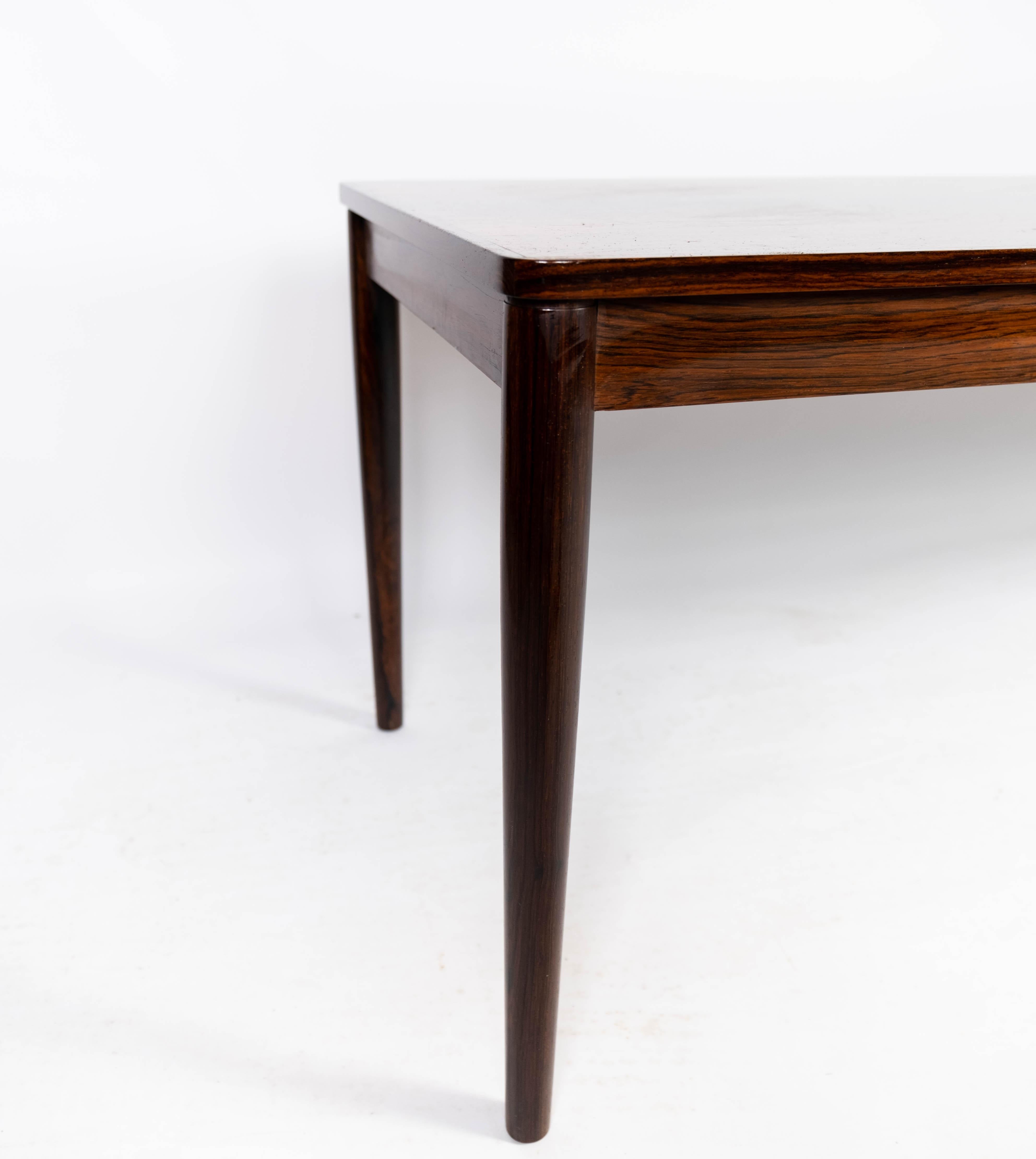 Table basse fabriquée en bois de rose par Trioh à partir des années 1960 Bon état - En vente à Lejre, DK
