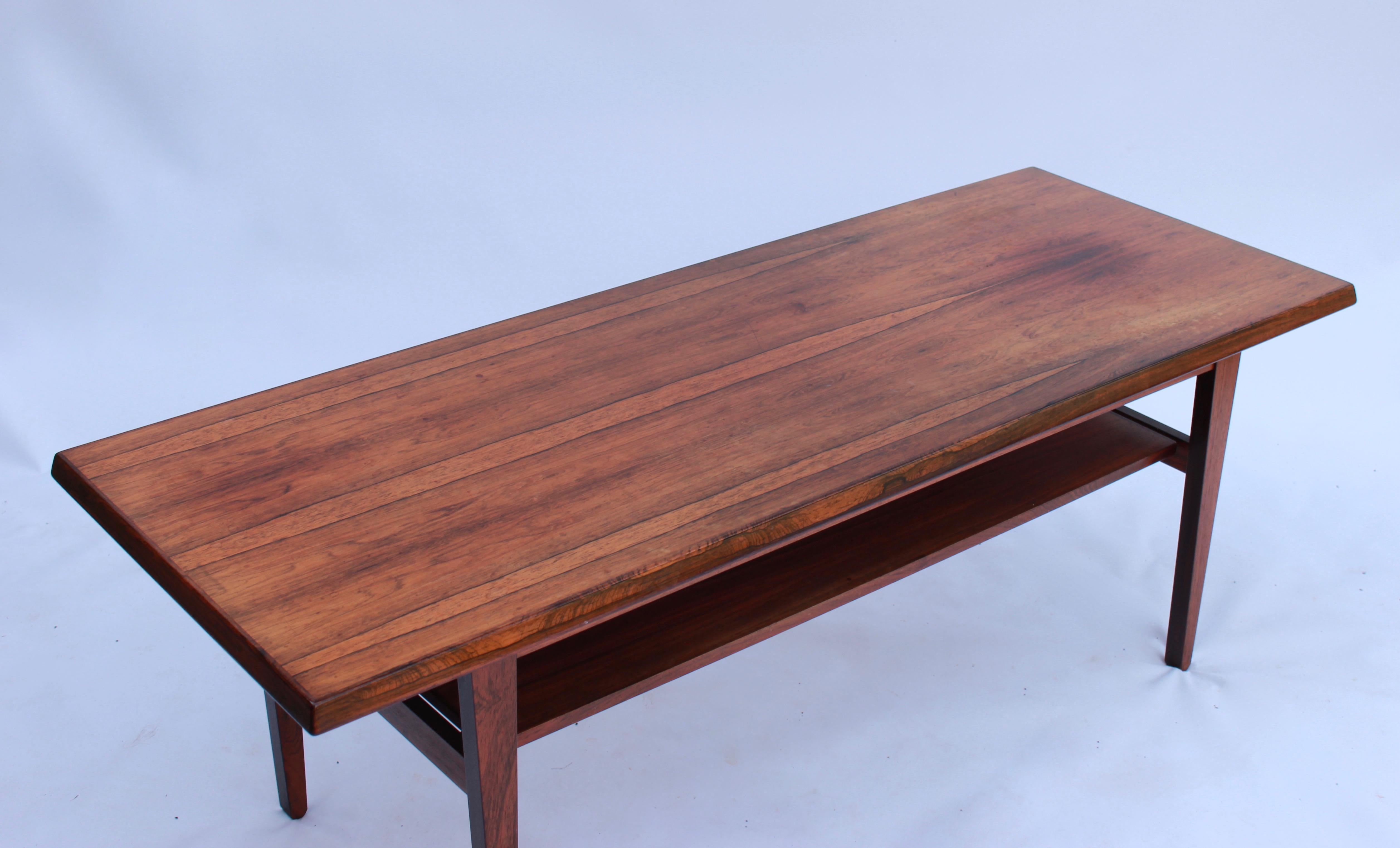 Coffee Table in Rosewood of Danish Design from the 1960s For Sale 3