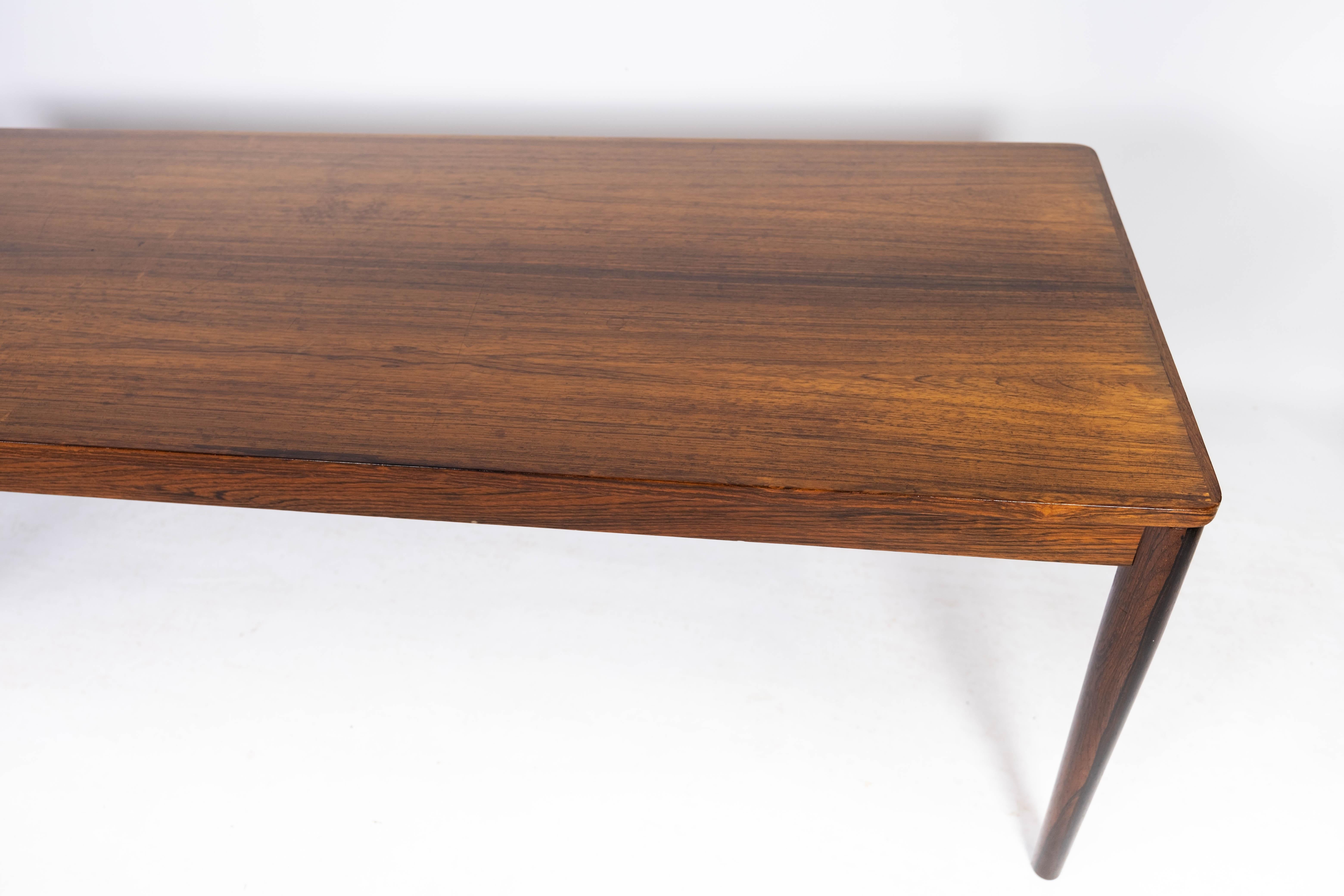 Table basse fabriquée en bois de rose par Trioh à partir des années 1960 en vente 1